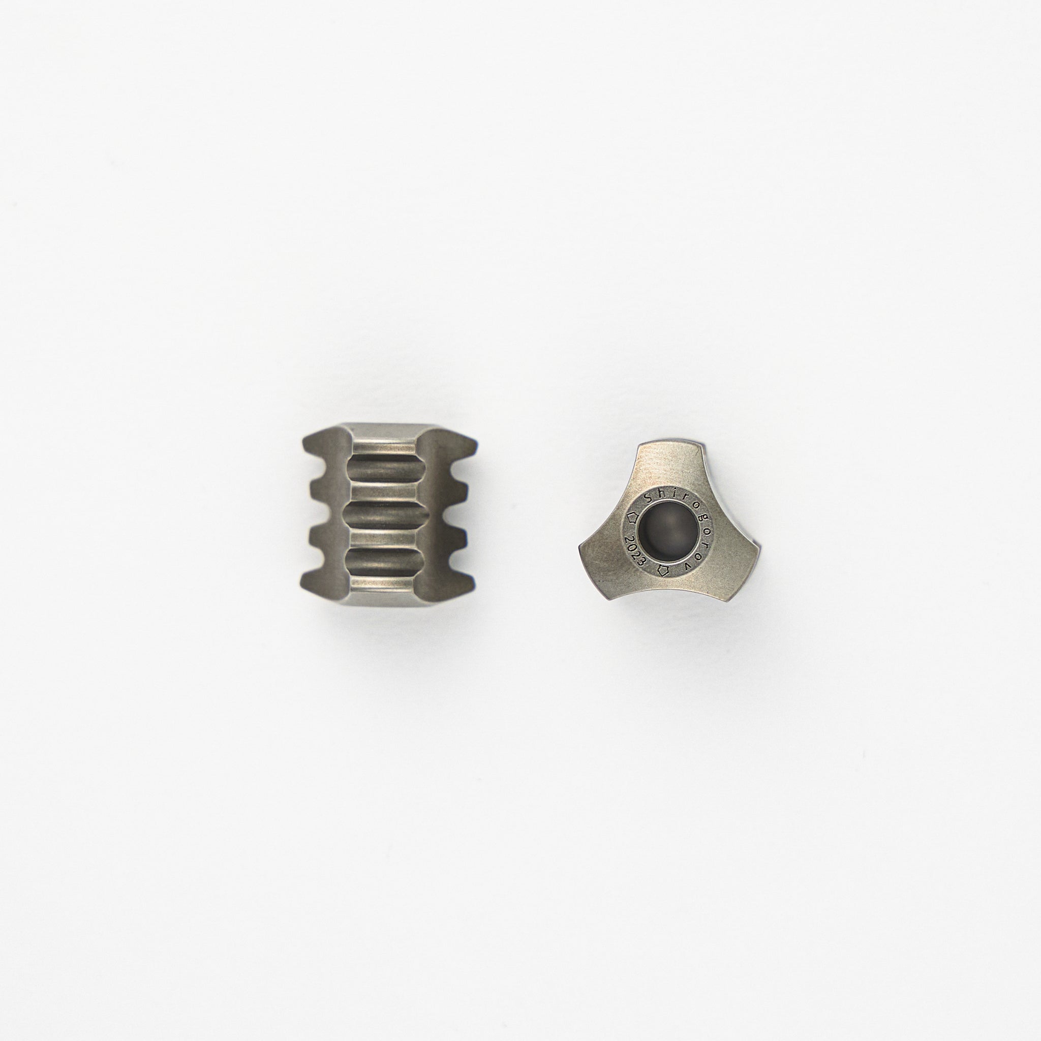2023 ANNUAL BEAD – TITANIUM
