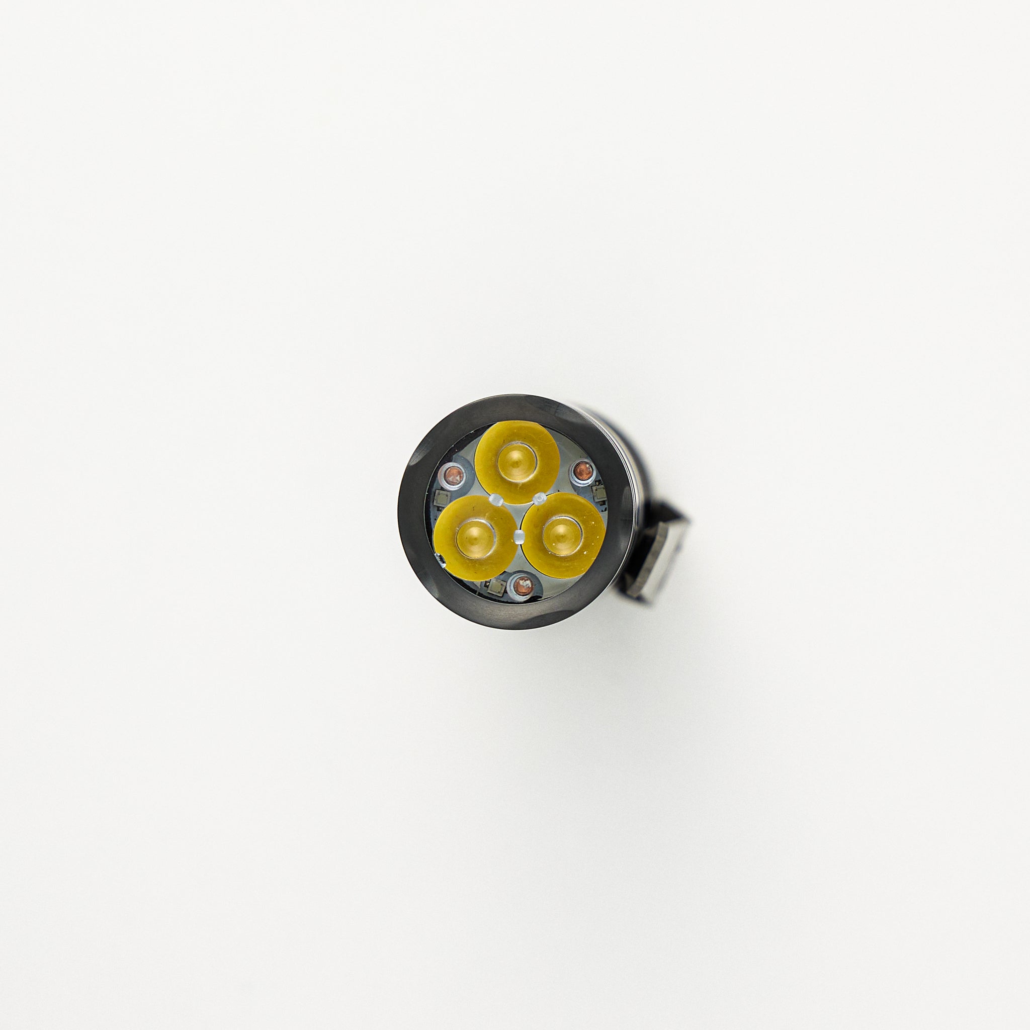 Huckleberry Flashlight - Zirconium