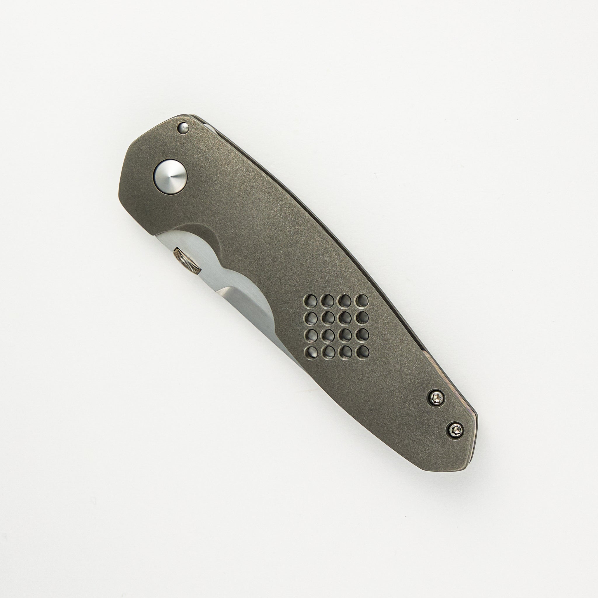 82 Frame Lock