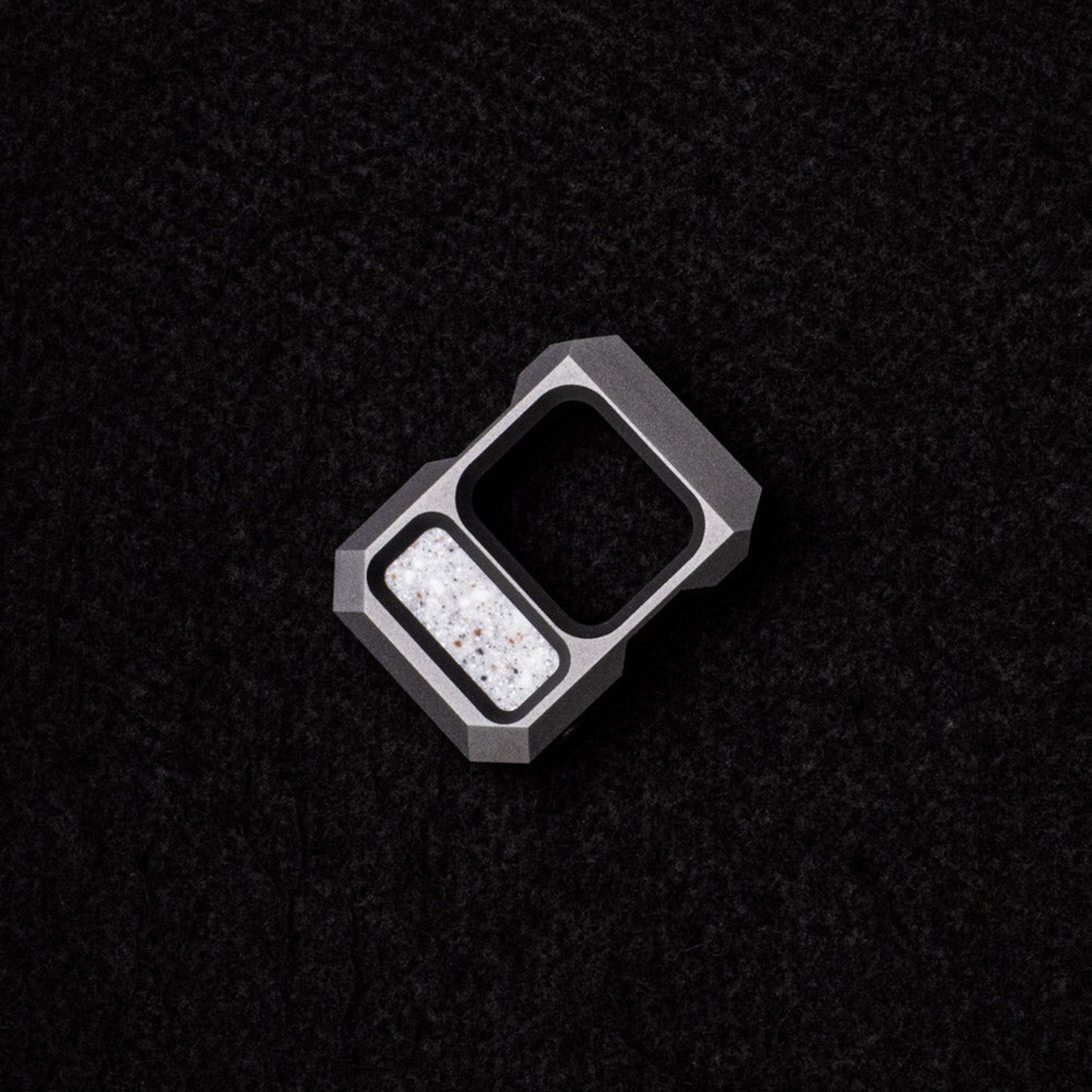 8-Bit – Zirconium