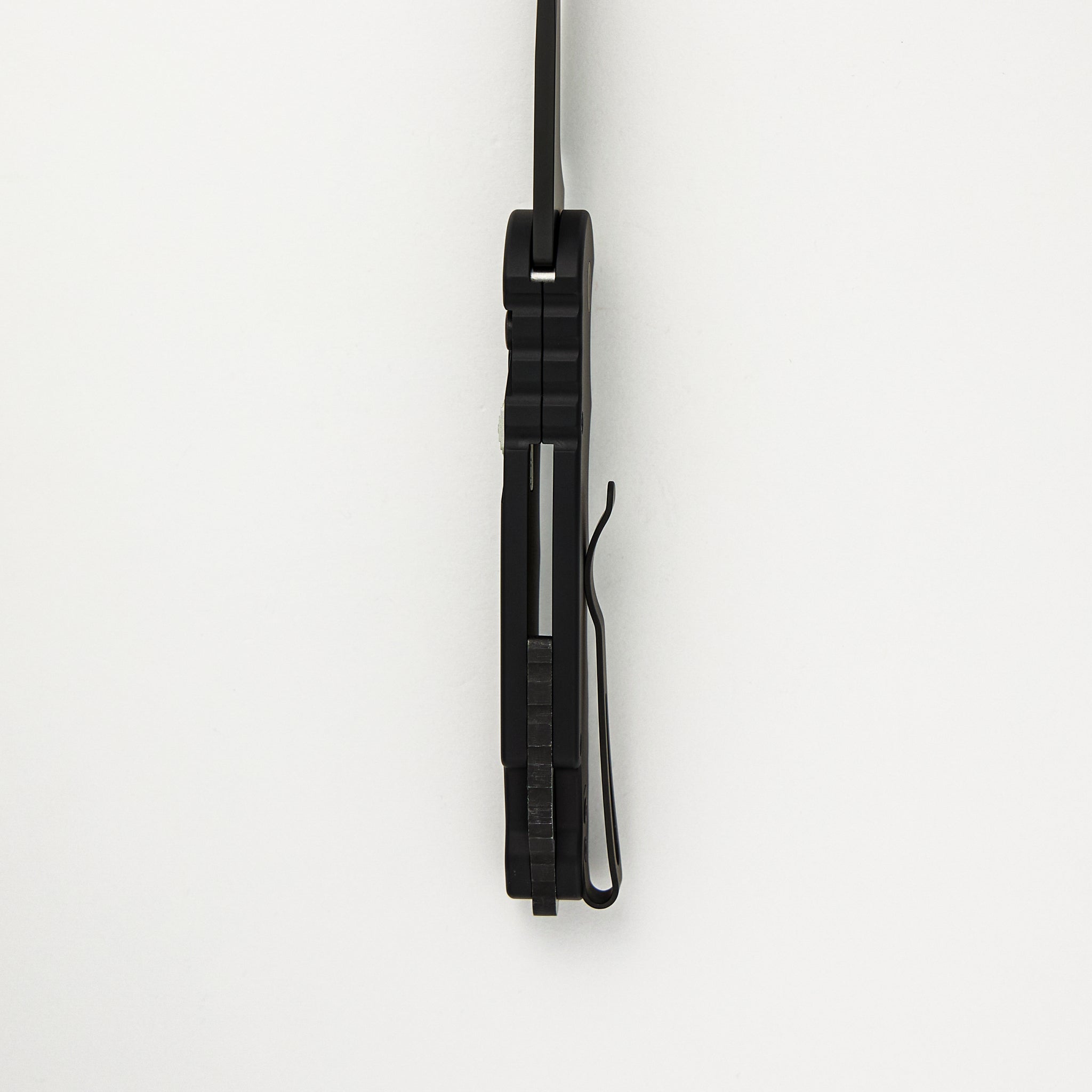 TR-5 Auto - Black Handle - Black DLC S35VN Blade - T503