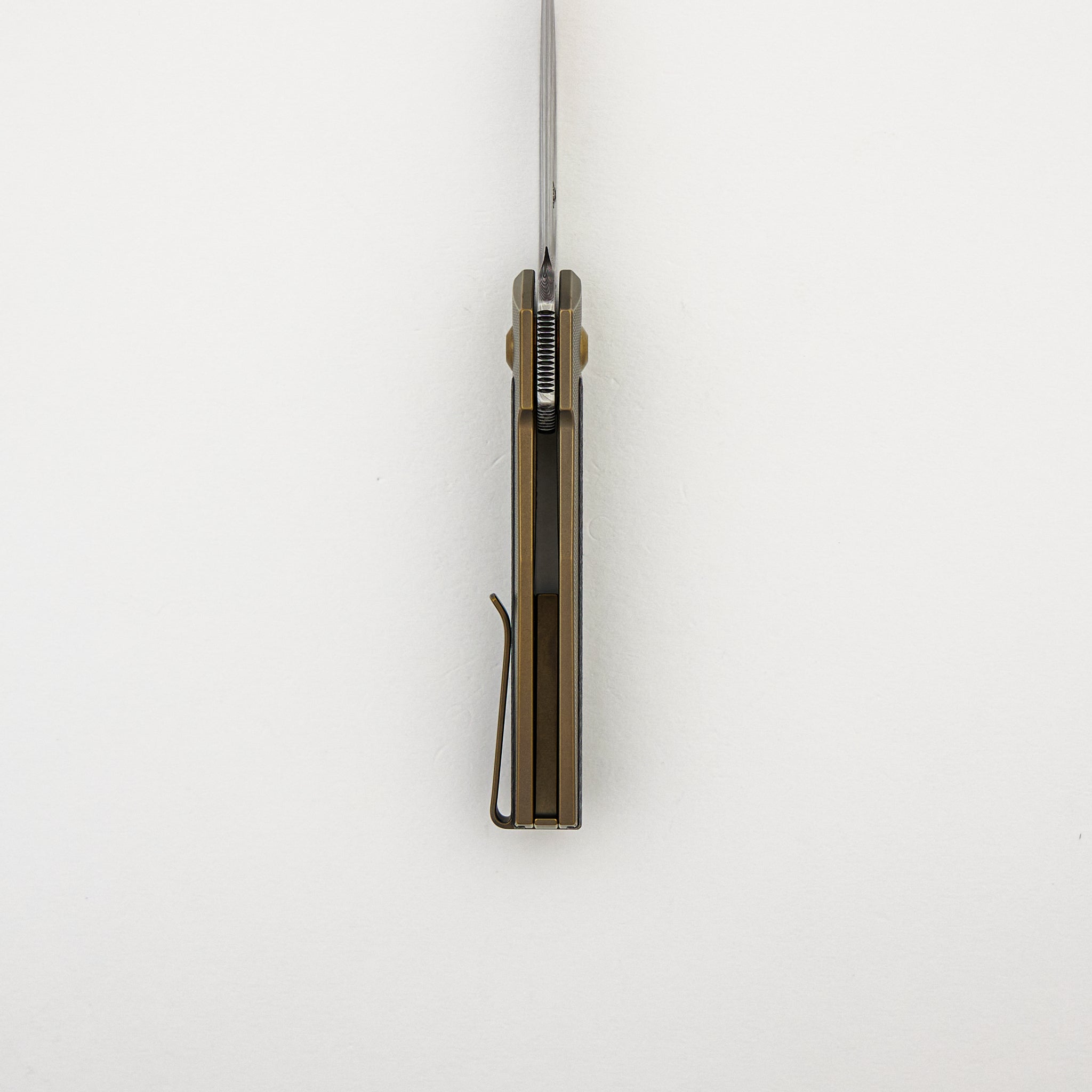 ARN - Amber - Titanium Handle - Carbon Fiber Inlays - Damasteel Blade - #112