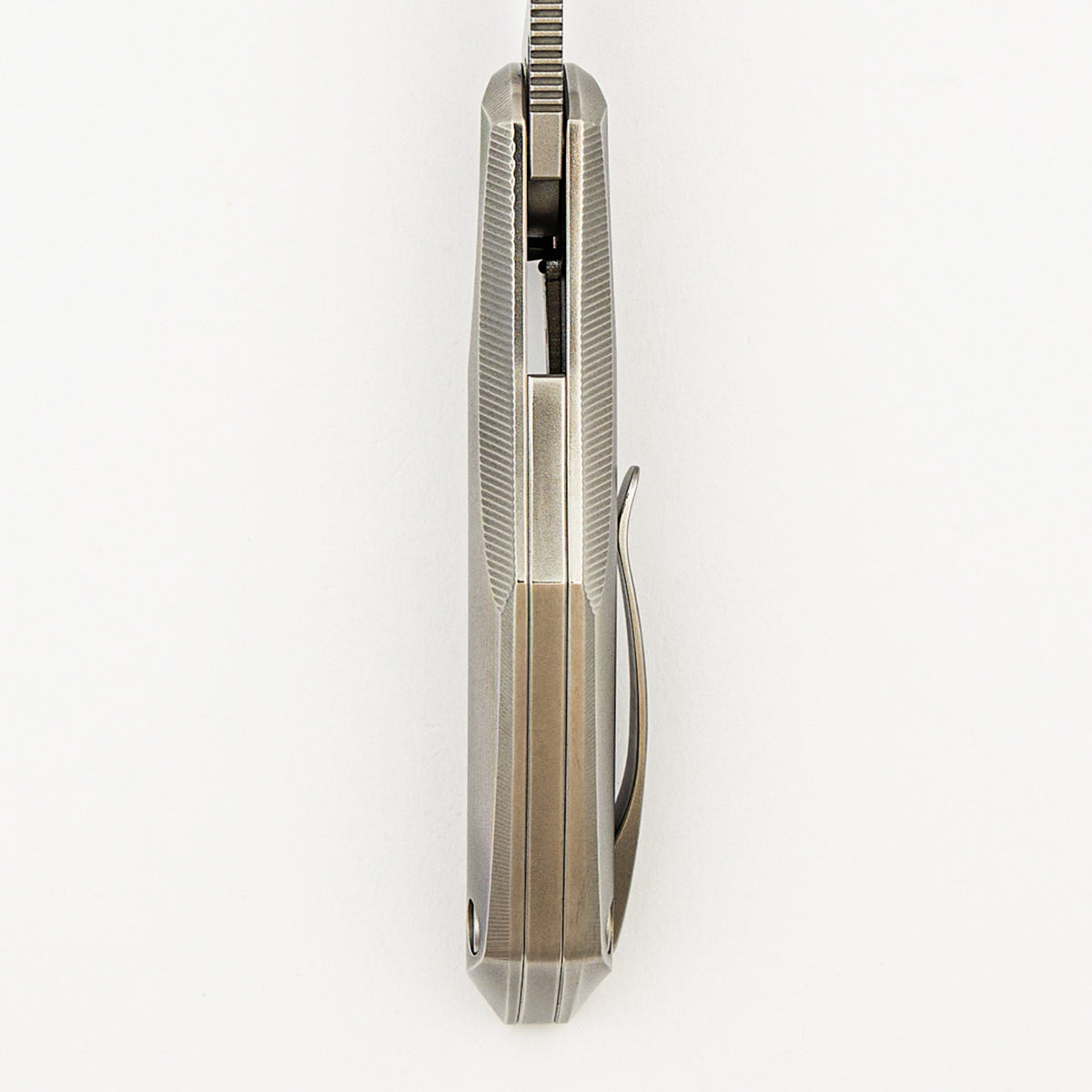 Urbis - Cromax Blade - Titanium Handle