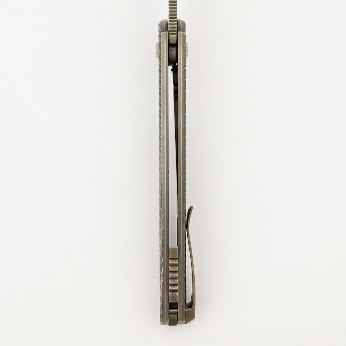 Raven Flipper - CPM MagnaCut Blade - Titanium Handle