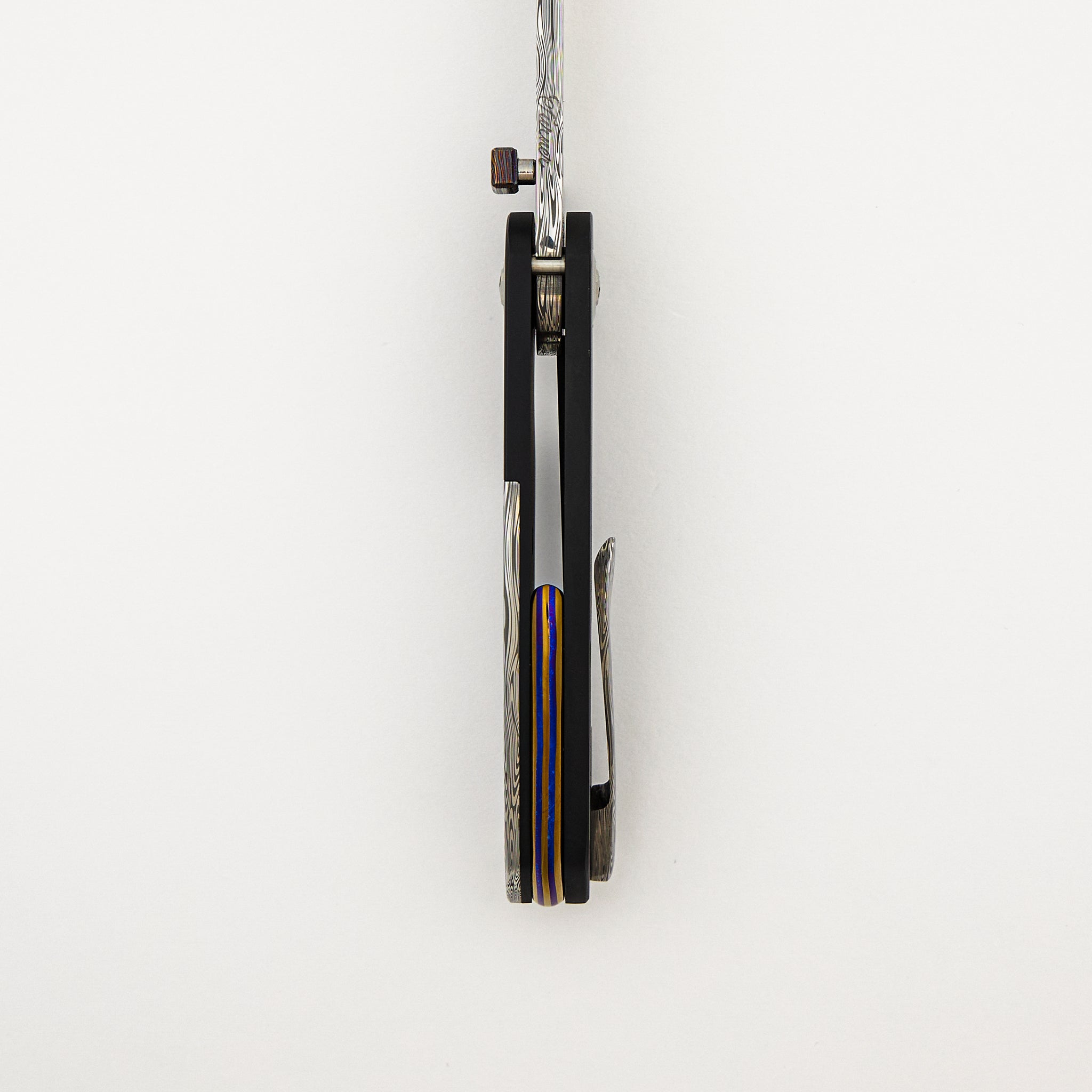 Frame Lock Folder