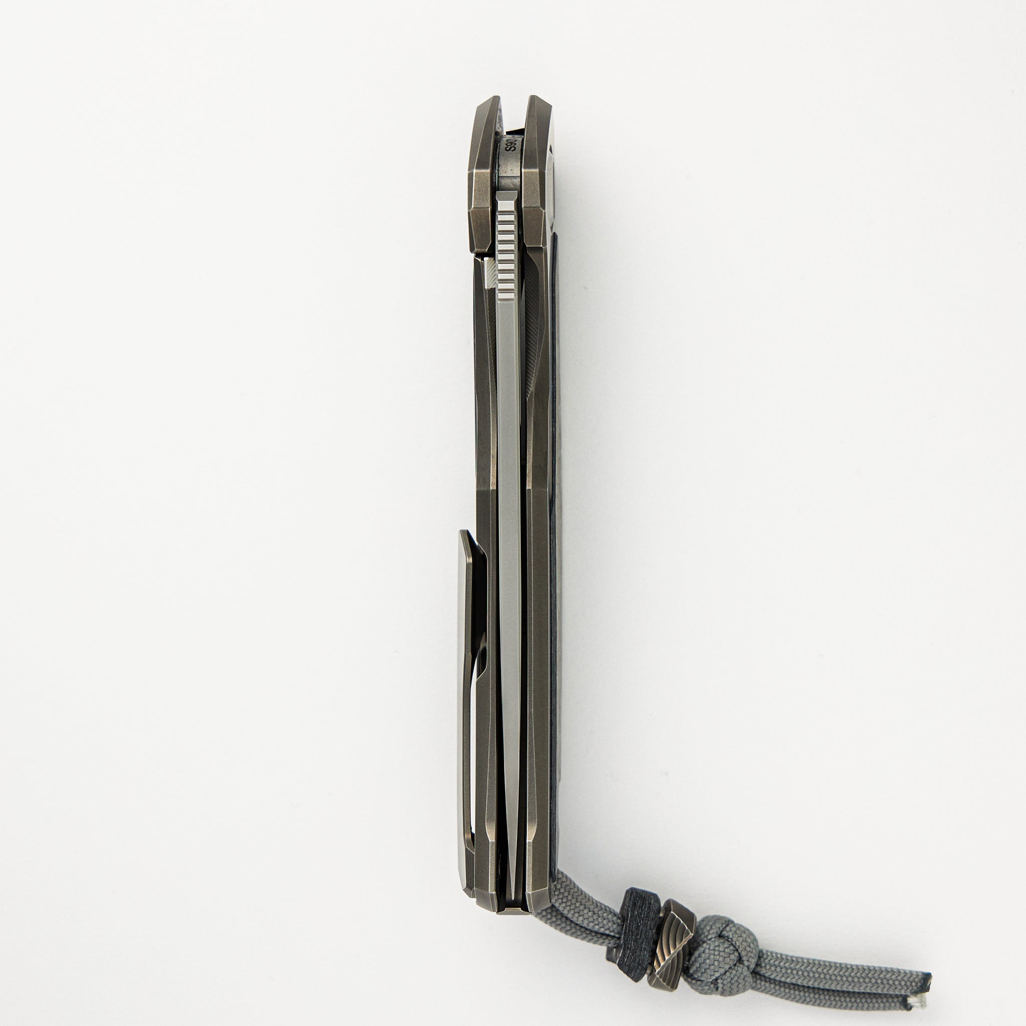 Quantum WKM - Titanium/White CarboTi Handle - S90V Blade - SRRBS