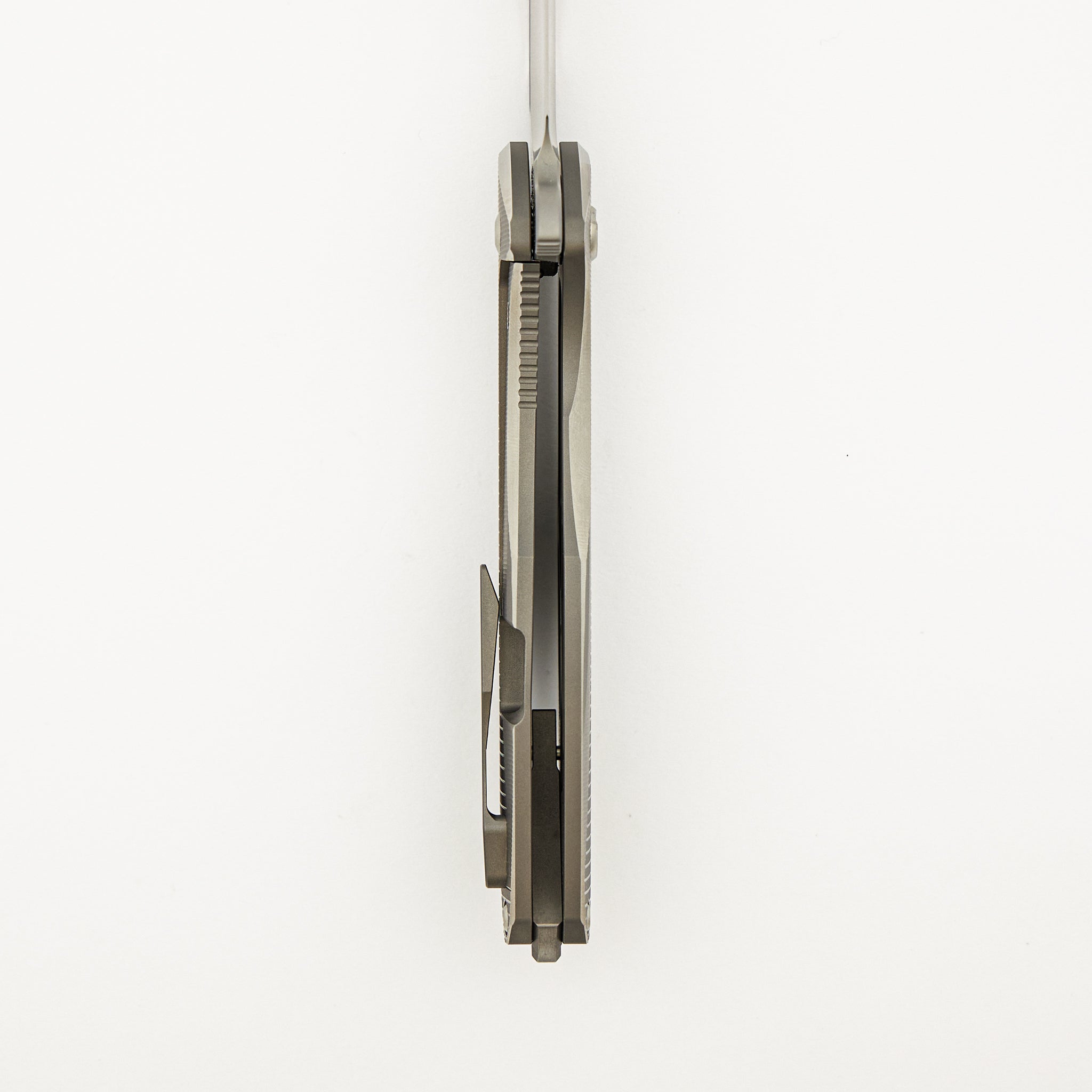 Arius - Style 57 - Titanium Handle - M390 Blade