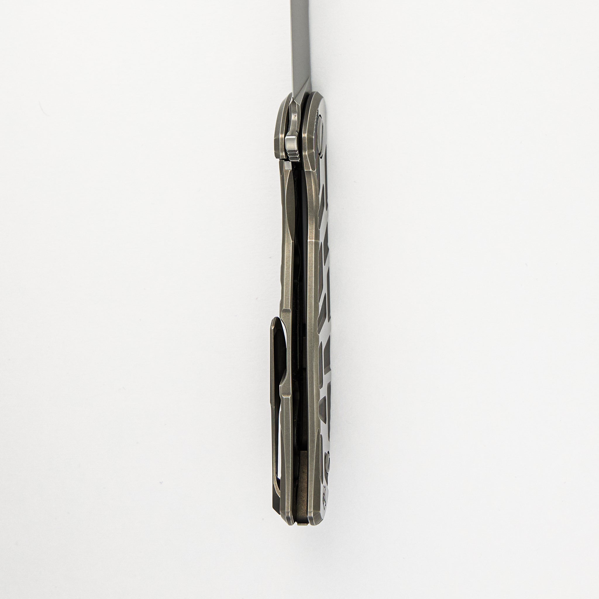 F95 T Pattern Gen 4 – Titanium Handle – M390 Blade – MRBS