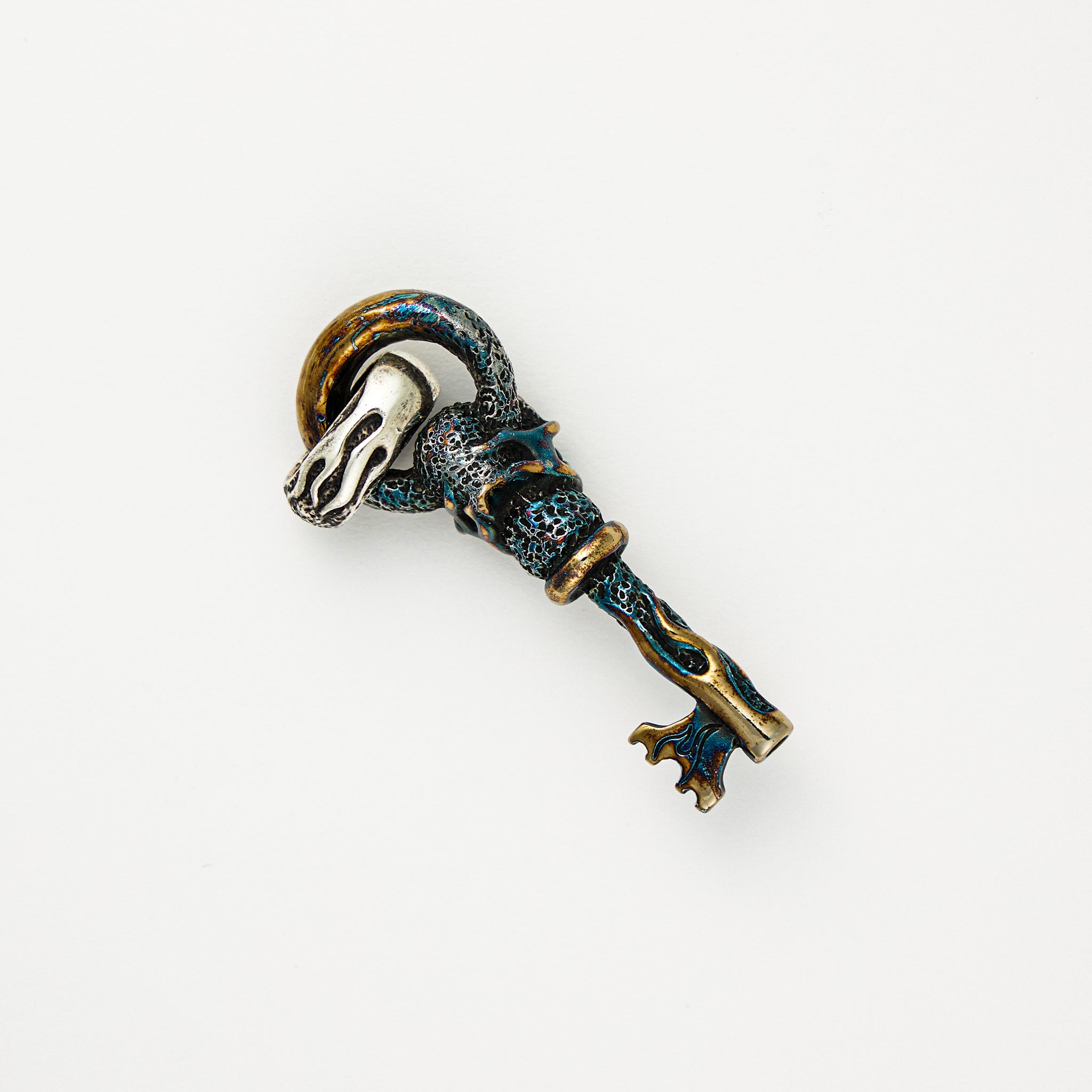 Hot Head Slickster Key W/ Flame Link Pendant