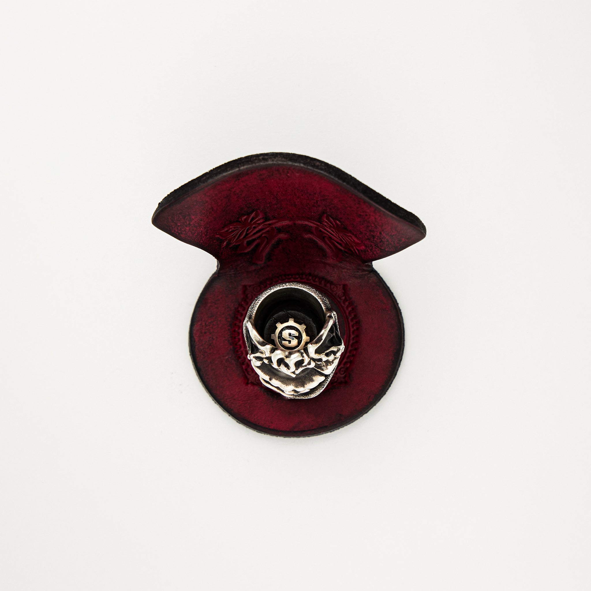 Count Chimpula Puncher W/ Garnet Halloween 2024 Ring - Ag/Au