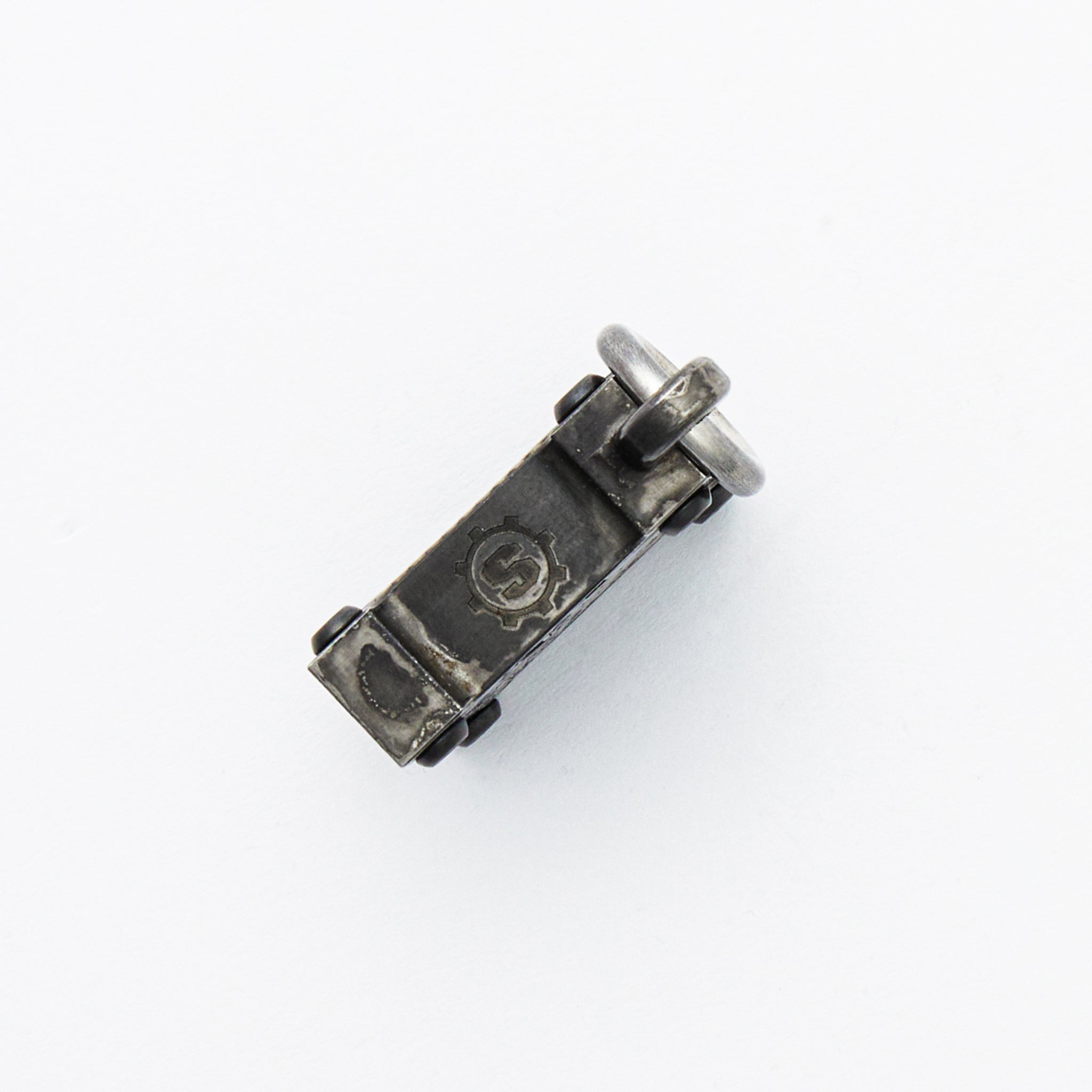 Starlingear Collaboration Killbox Pendant - 18K Gold/Superconductor