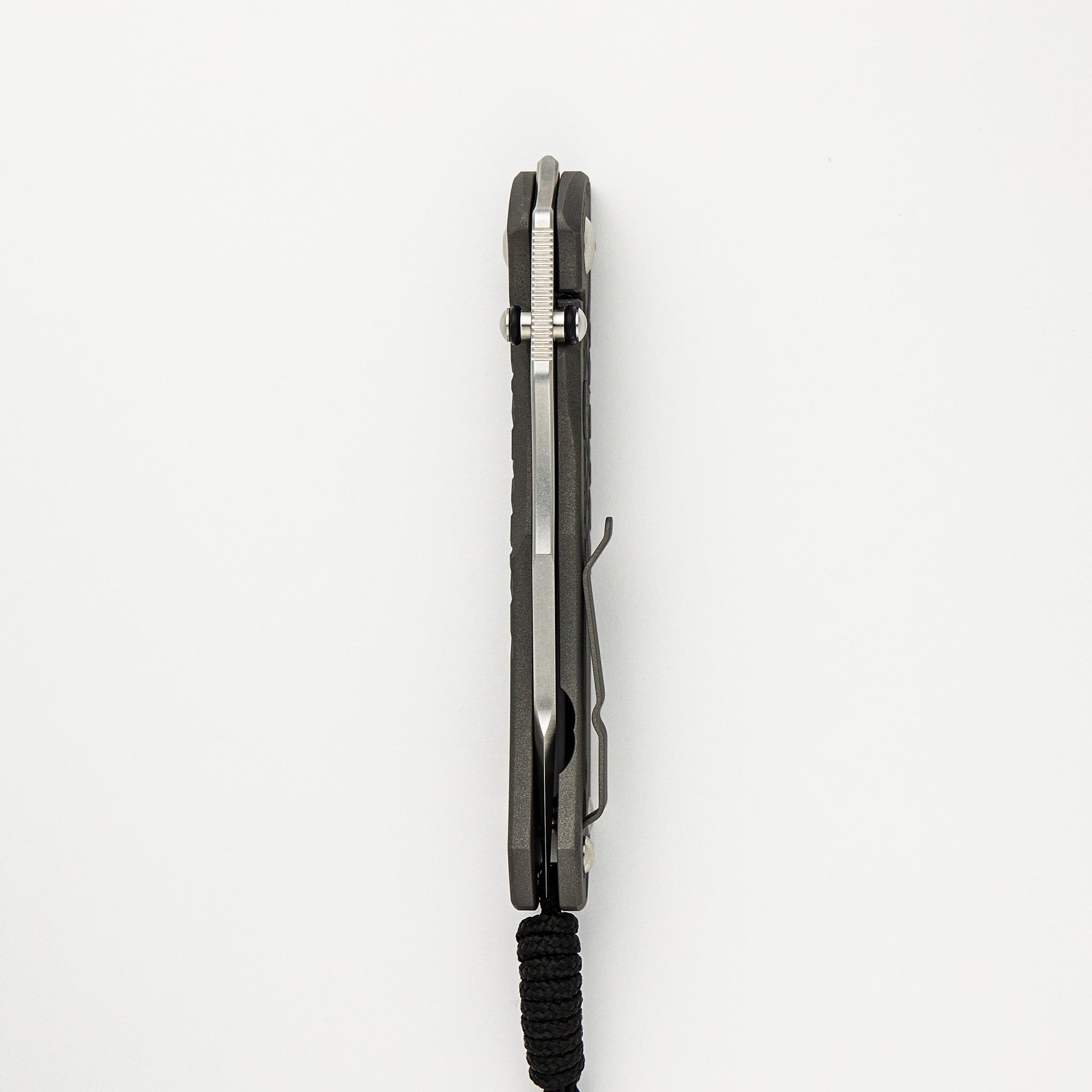 Umnumzaan Lefty - Drop Point MagnaCut Blade - Titanium Handle