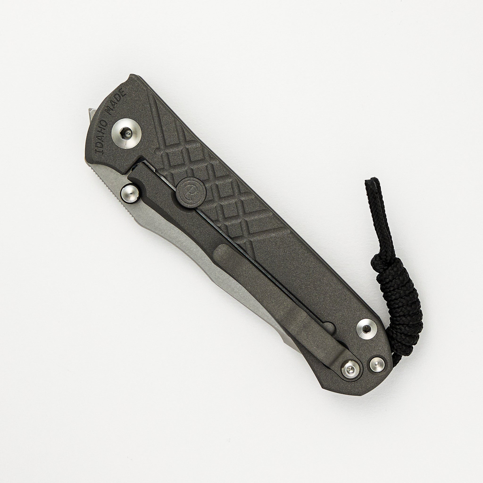 Umnumzaan Lefty - Drop Point MagnaCut Blade - Titanium Handle