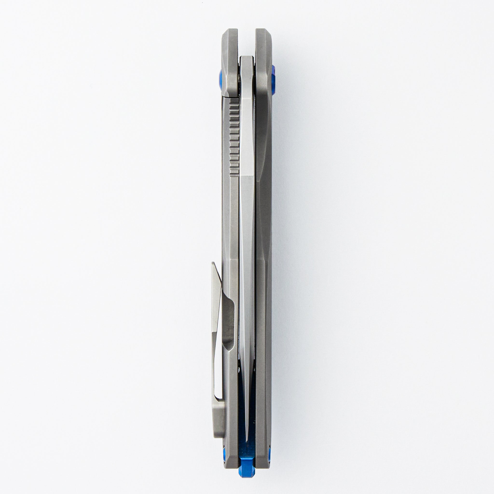 Arius - Patterned Titanium Handle - Blue Hardware - Burnished w/ Polished Flats M390 Blade