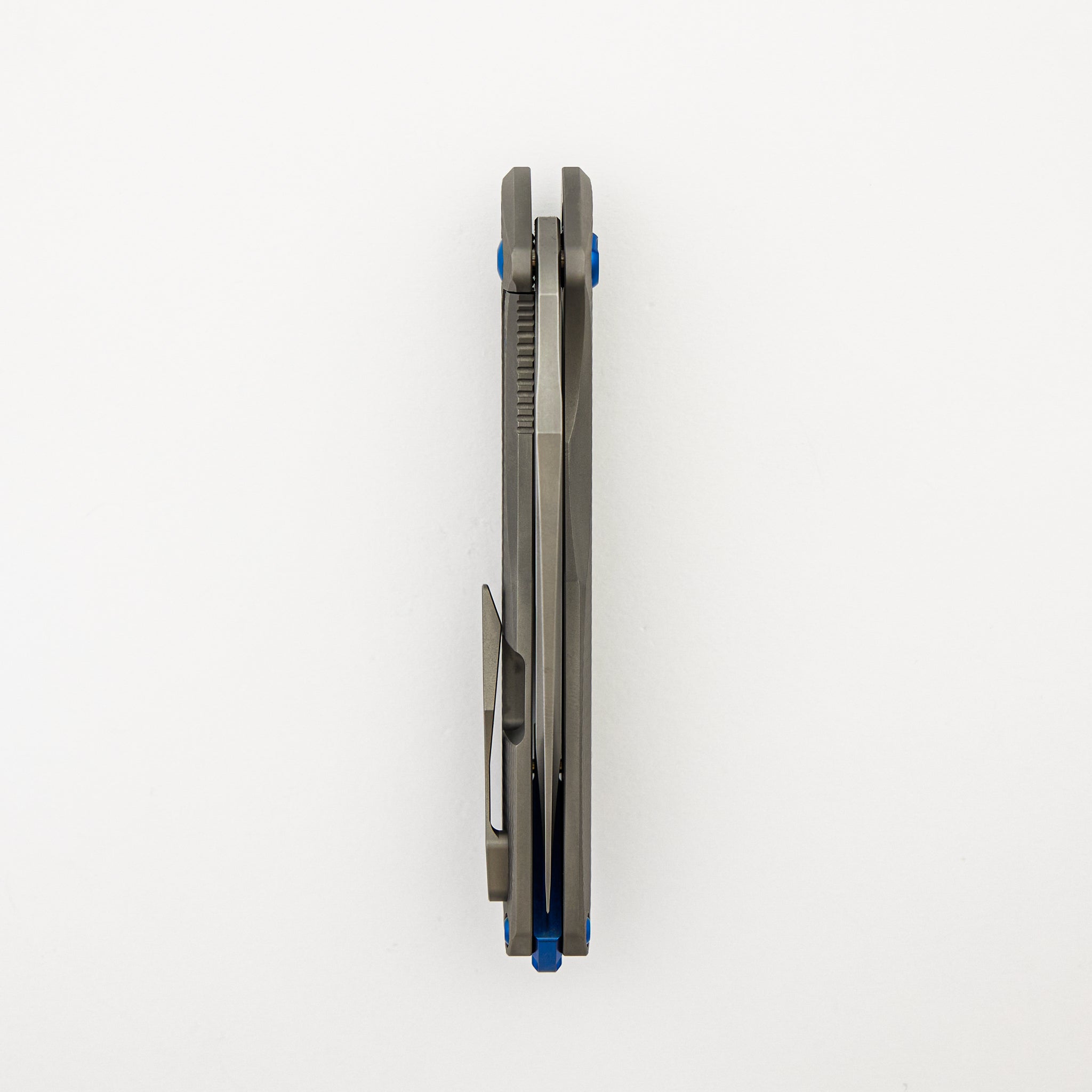 Arius - Corda Titanium Handle - Blue Hardware - Burnished W/ Polished Flats M398 Blade