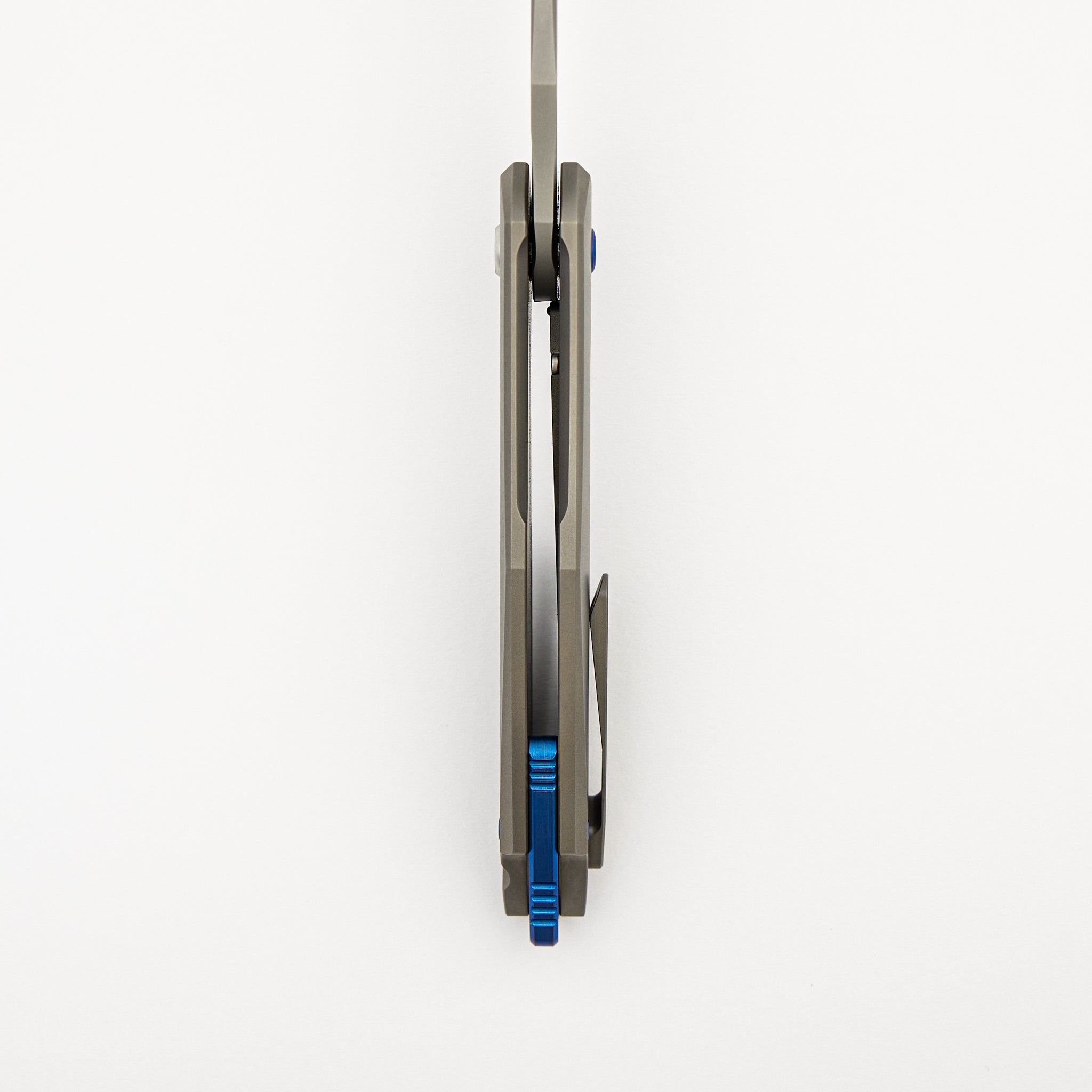 Arius - Style 55 Titanium Handle - CTS-XHP Blade