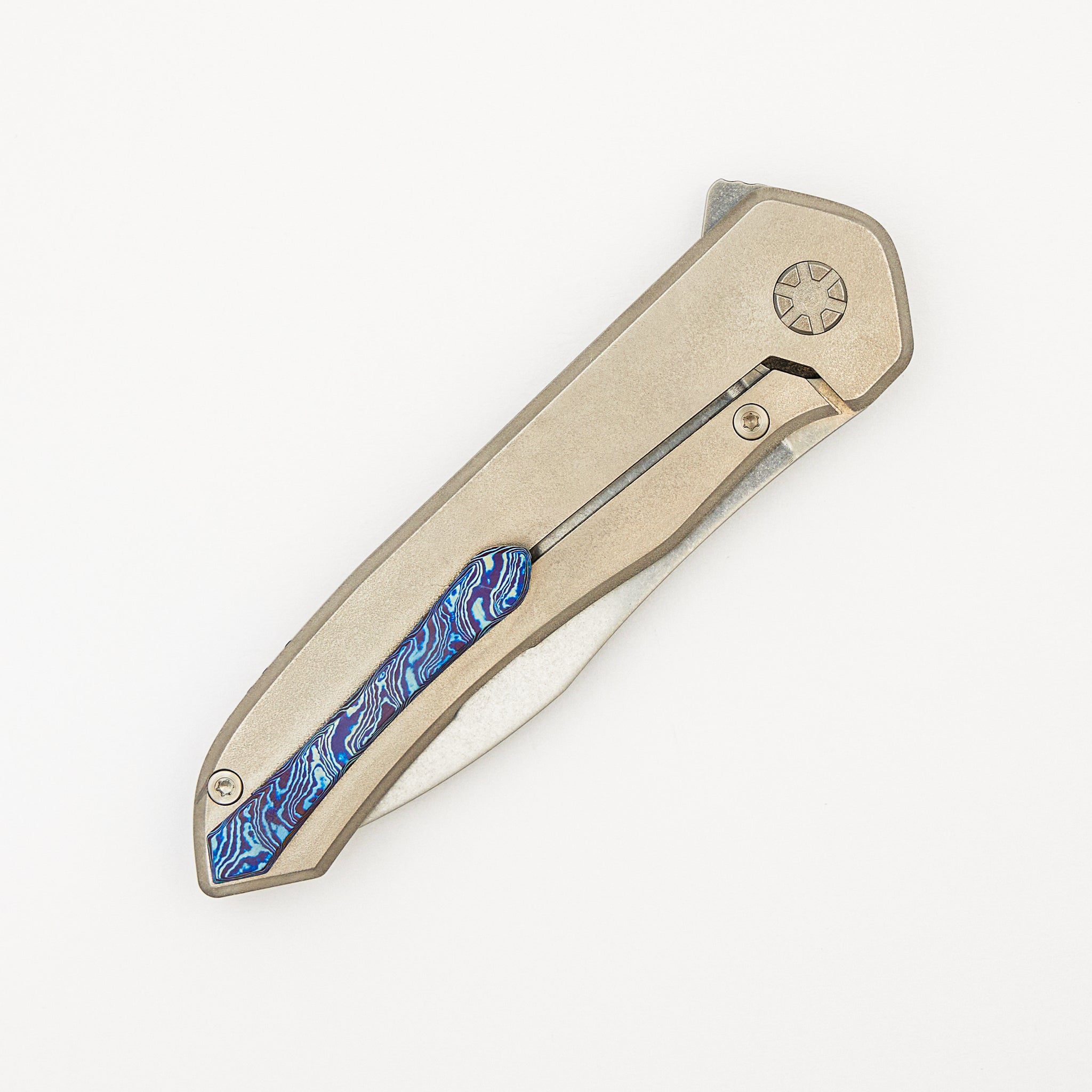 Brown Knives Servo #005