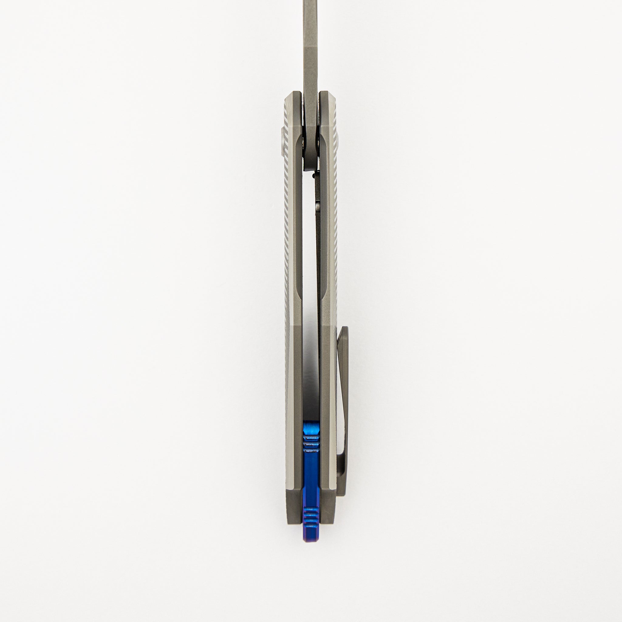 Arius 57 - Titanium Handle - CTS-204P Blade