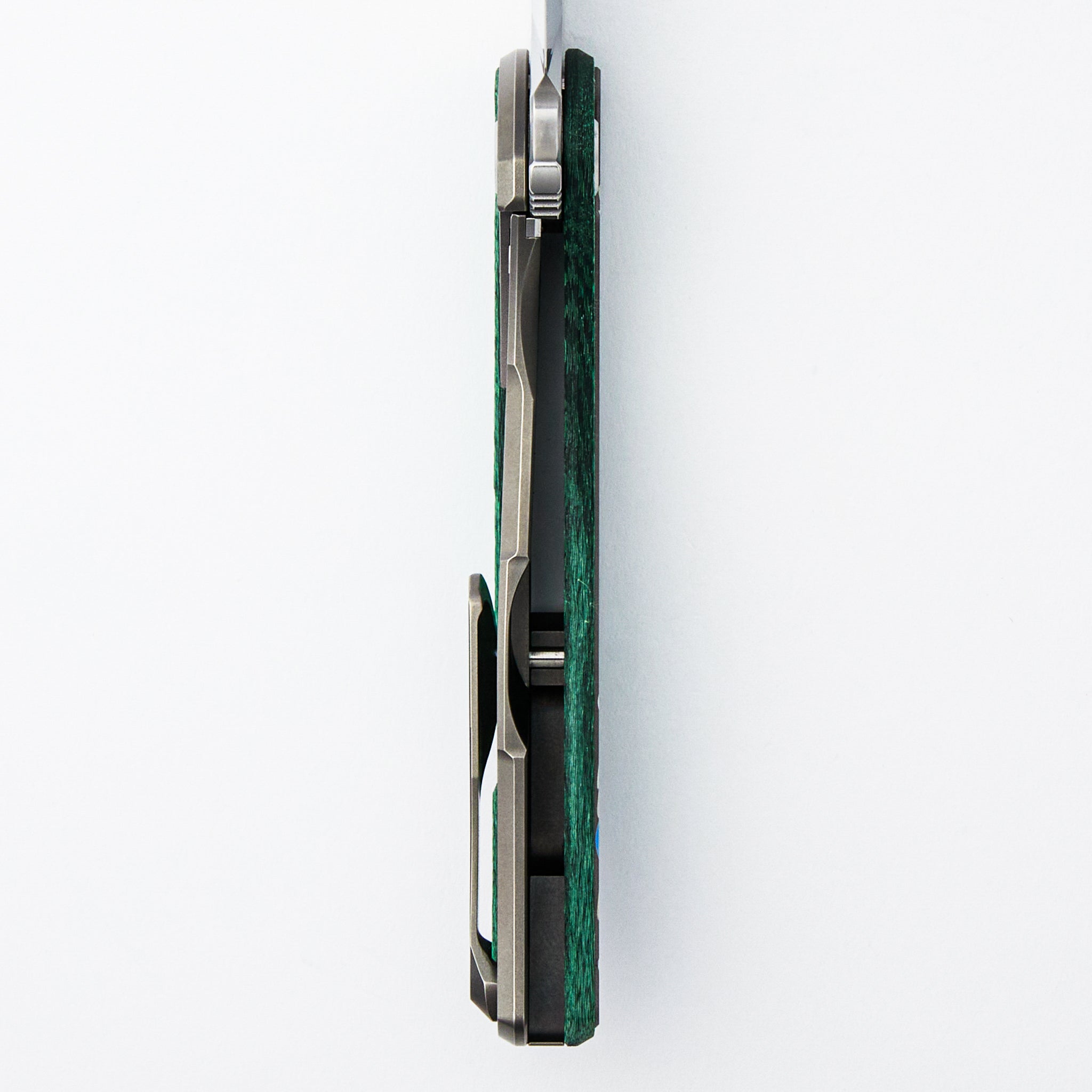 UniHati F95 Unique Graphic Custom Division - Titanium/Green Alutex Handle - Vanax 37 Blade - RBS