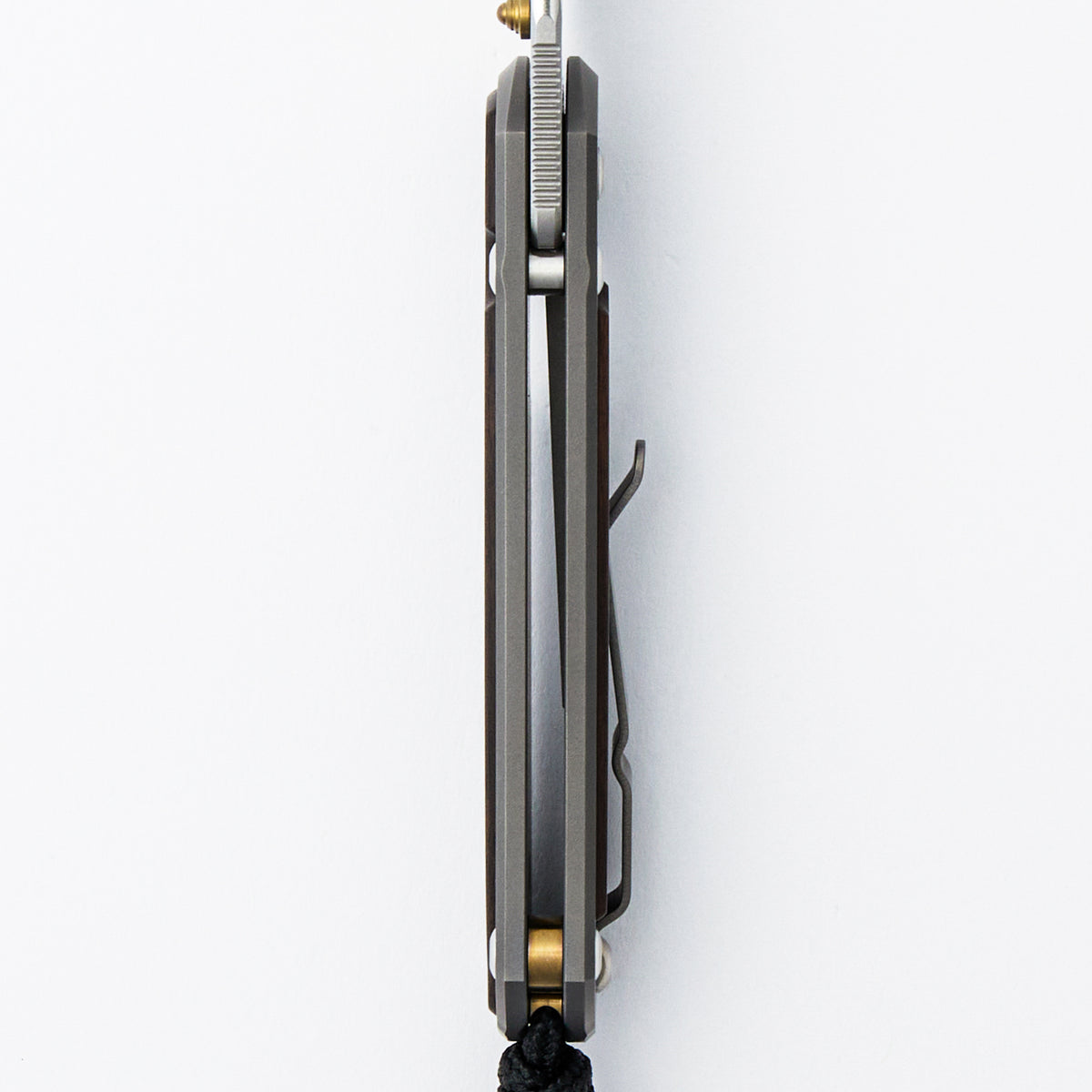 Small Sebenza 31 - Macassar Ebony Inlay - Insingo CPM MagnaCut Blade - Gold Single Thumb Lug
