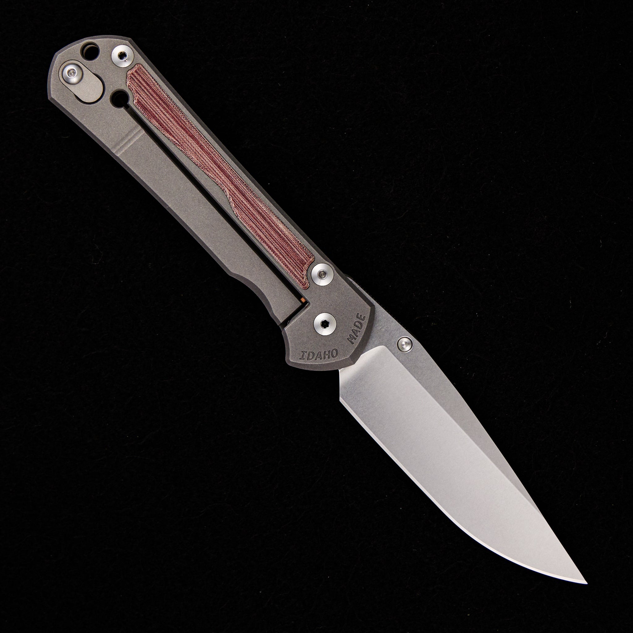 CHRIS REEVE LARGE SEBENZA 31 RED LINEN MICARTA INLAY – DROP POINT BLADE – SILVER SINGLE THUMB LUG