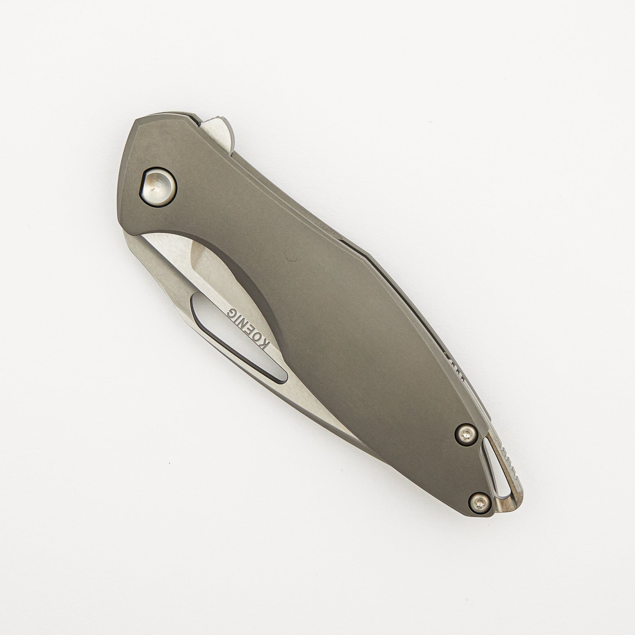 Arius - Smooth Titanium Handle - Silver Hardware - Burnished W/ Polished Flats M390 Blade