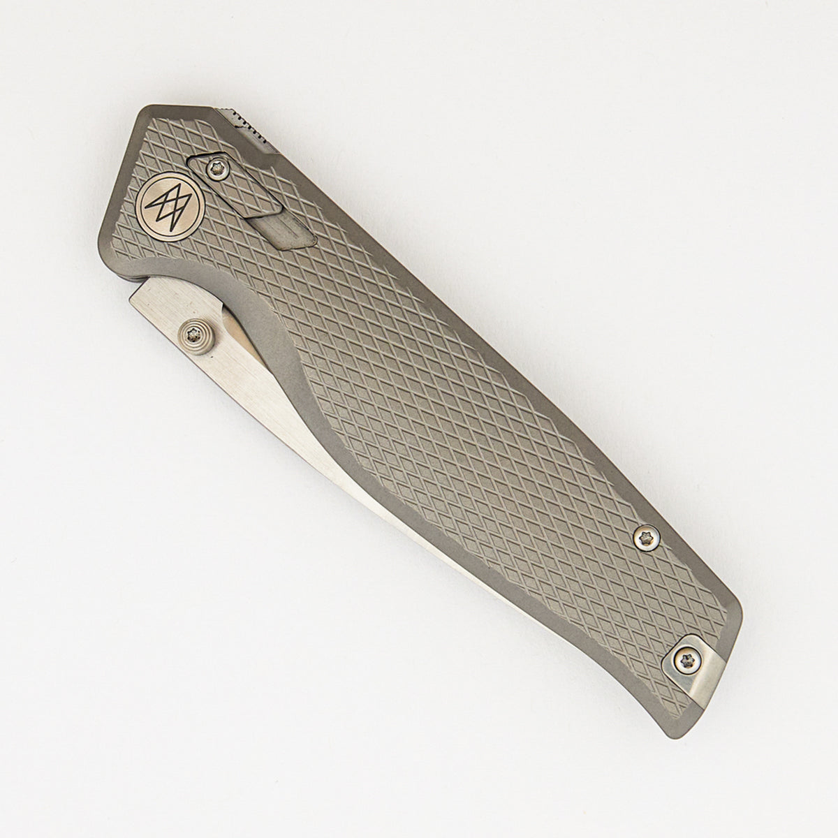 The Titan - MagnaCut Blade - Titanium Handle