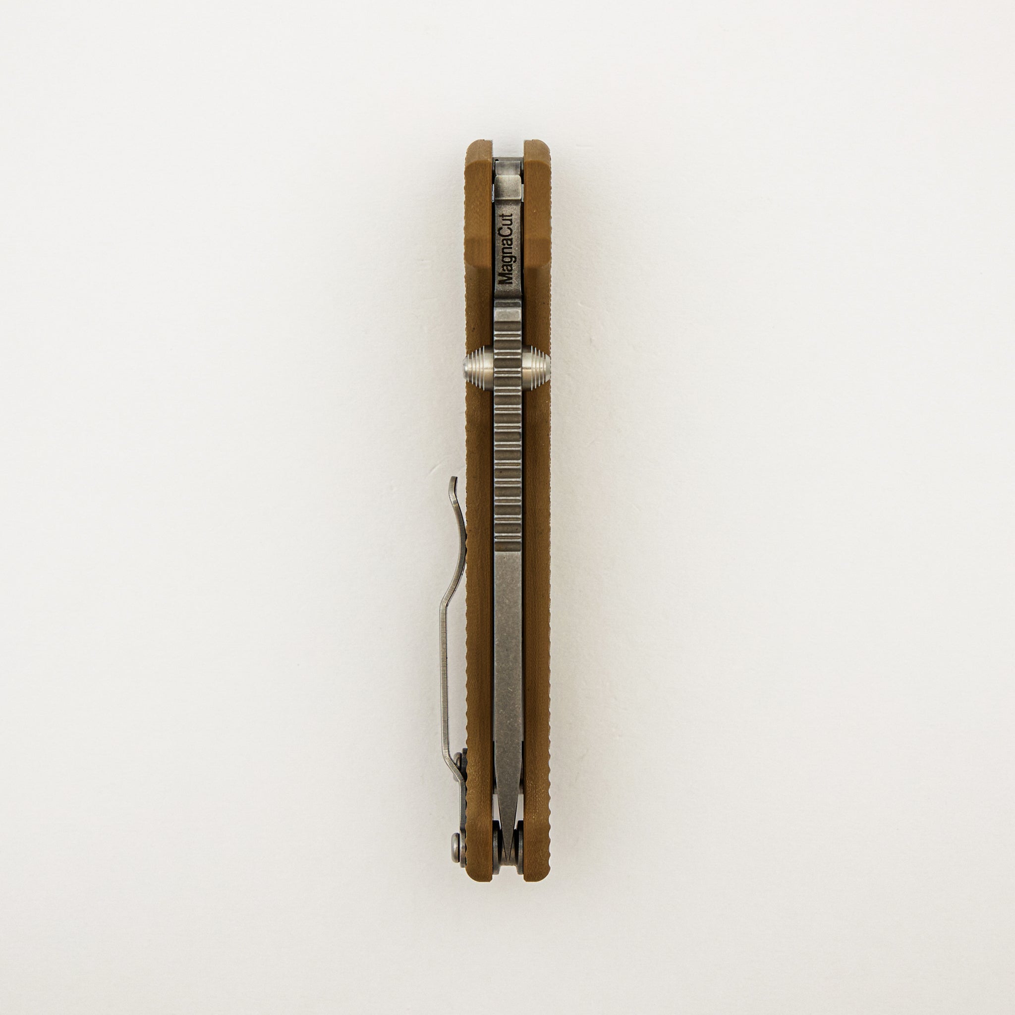 AD20 (Full Thickness) - MagnaCut Blade - Brown G10 Handle