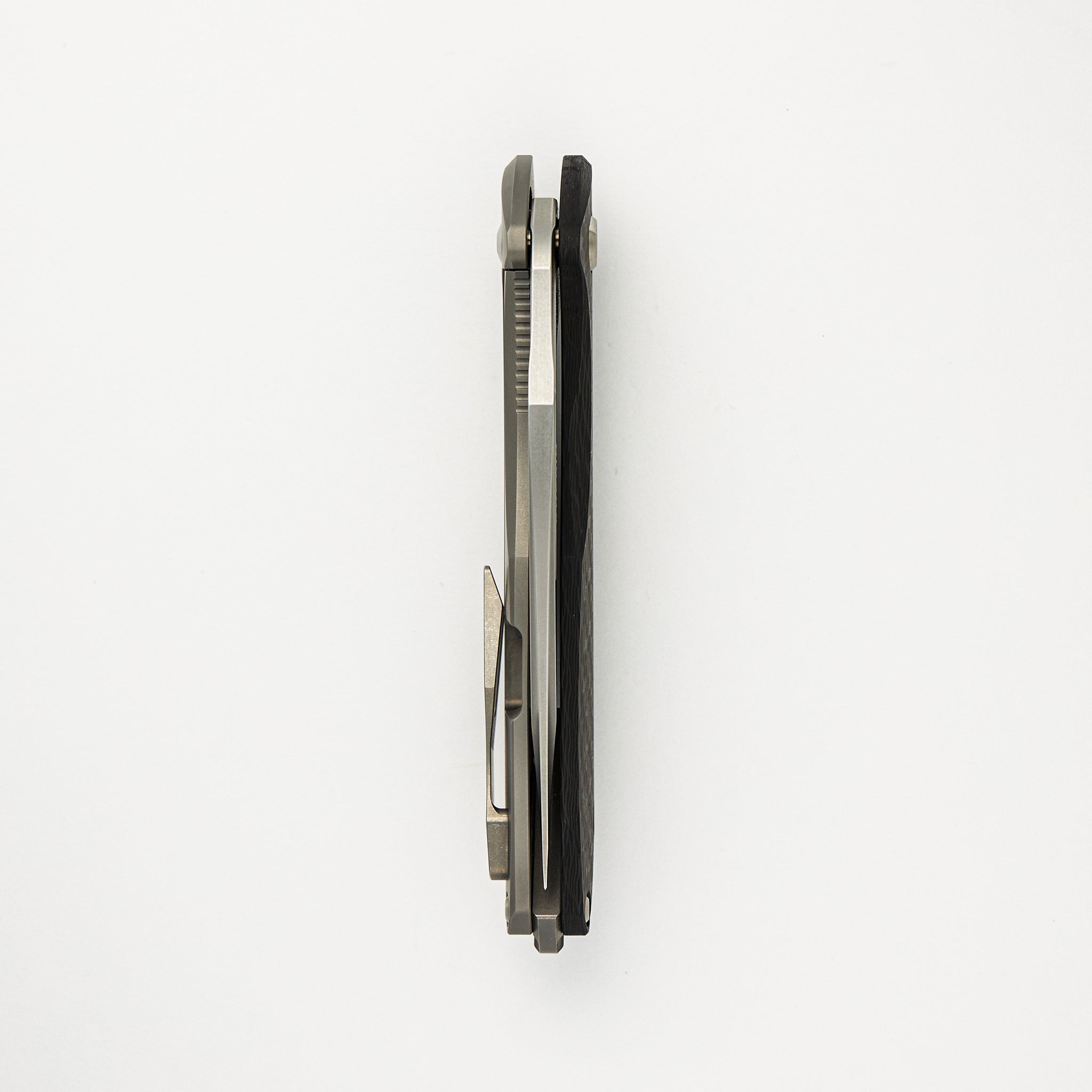 Arius - Titanium/Smooth Carbon Fiber Handle - Burnished W Polished Flats M390 Blade