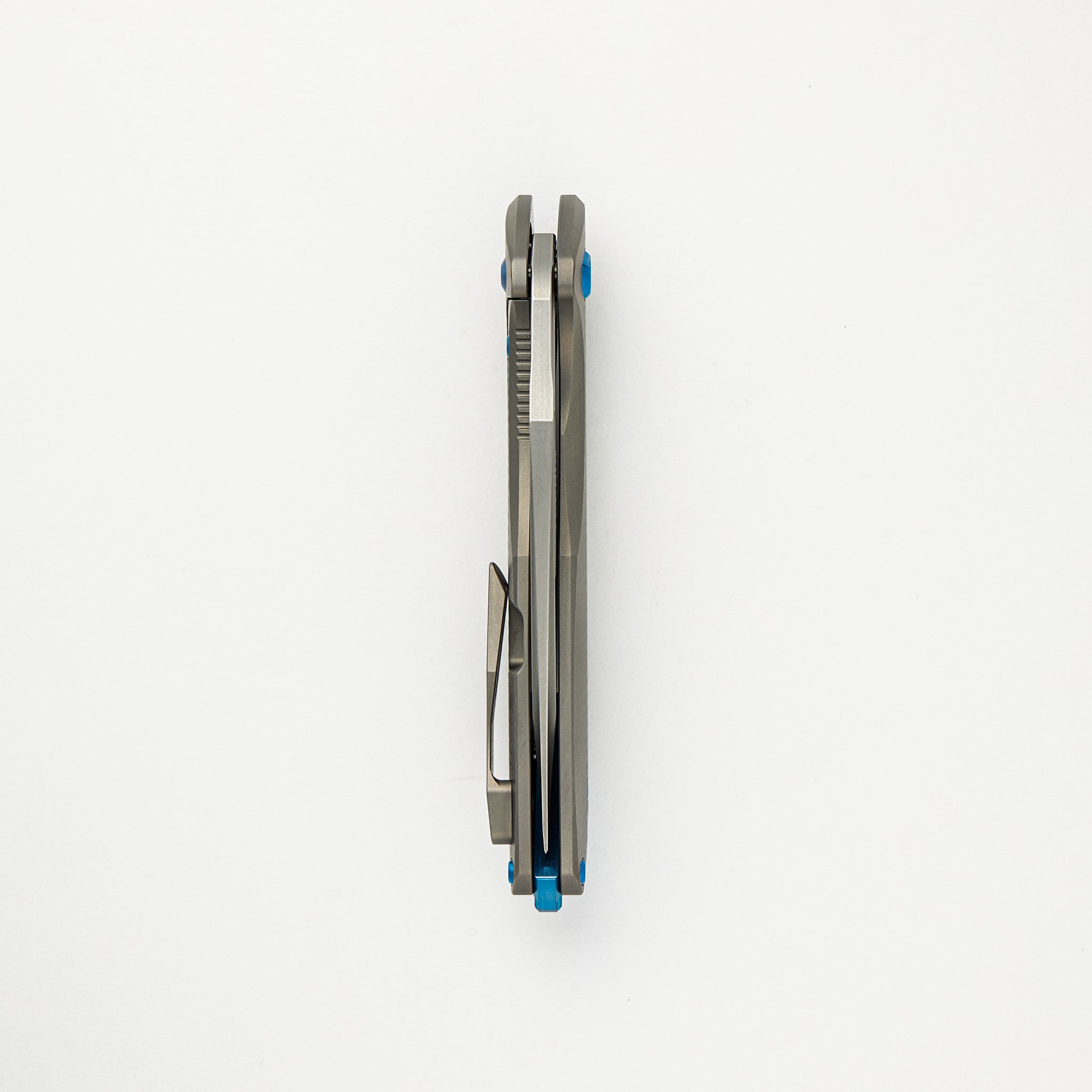 Mini Arius - Corda Titanium Handle - Blue Hardware -  Burnished W/ Polished Flats M390 Blade