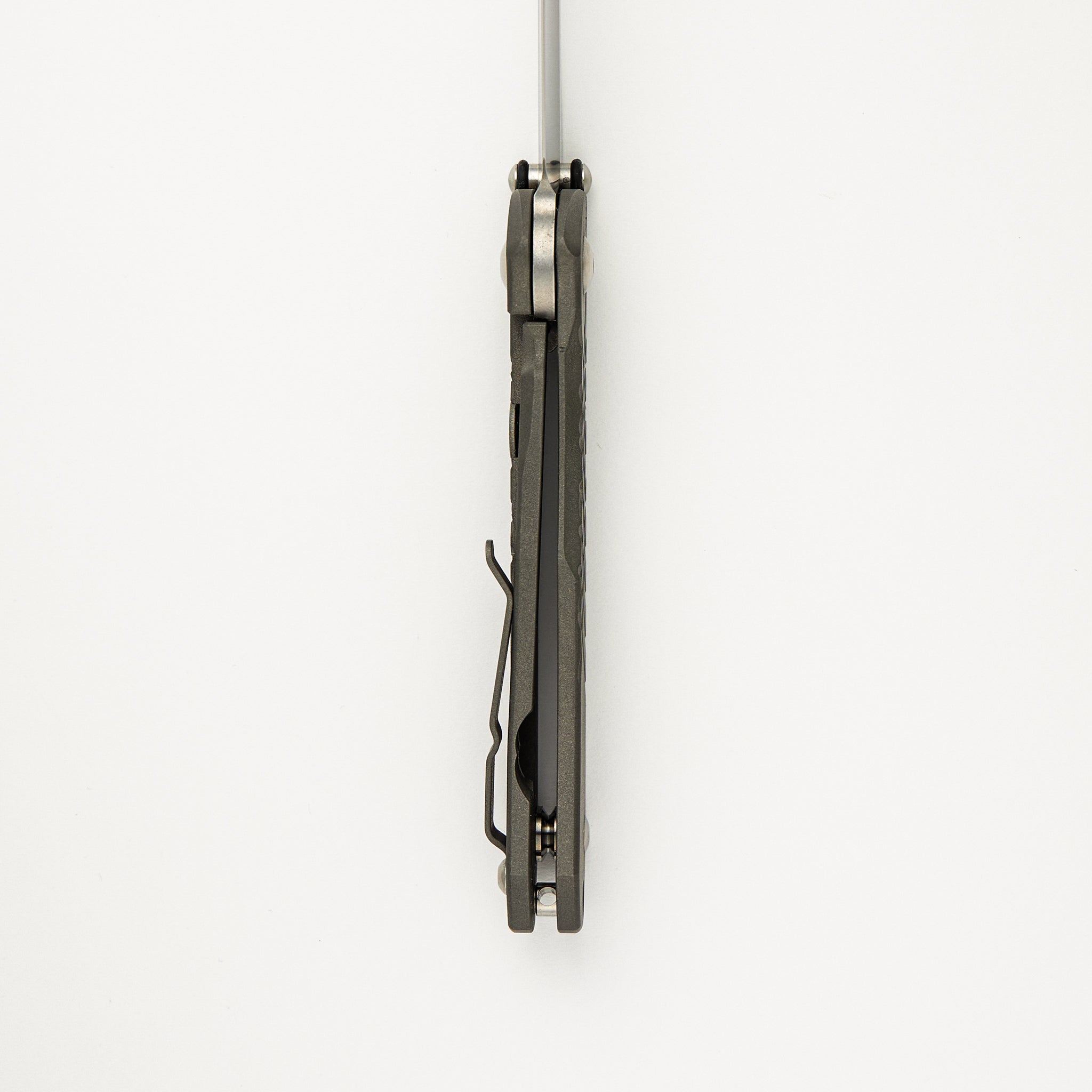 Umnumzaan - Drop Point CPM S45VN Blade - Titanium Handle