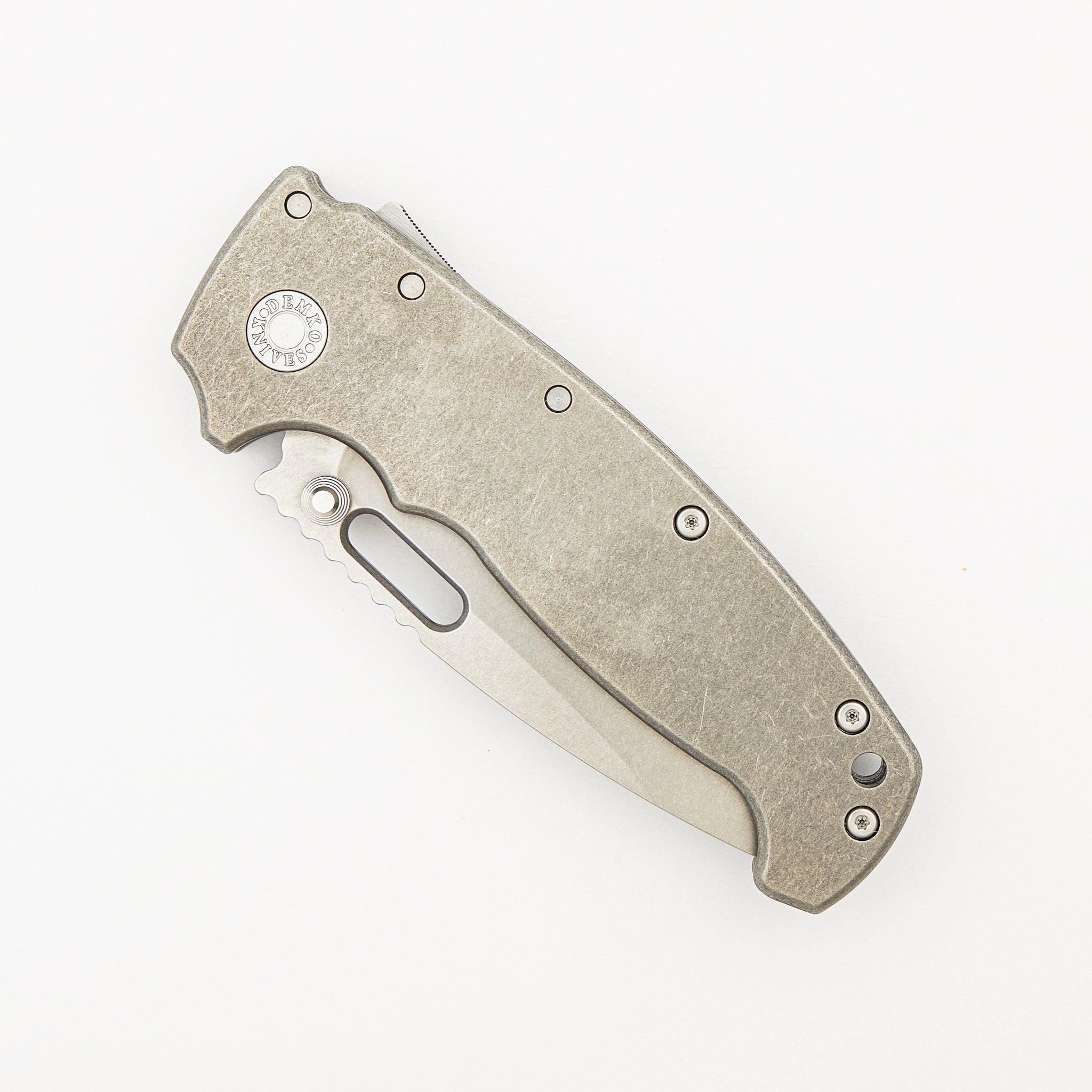 AD20 XL - Drop Point MagnaCut Blade - Titanium Handle