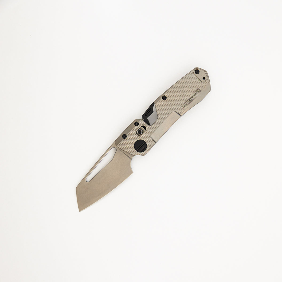 Factor - MagnaCut Blade - Titanium Handle