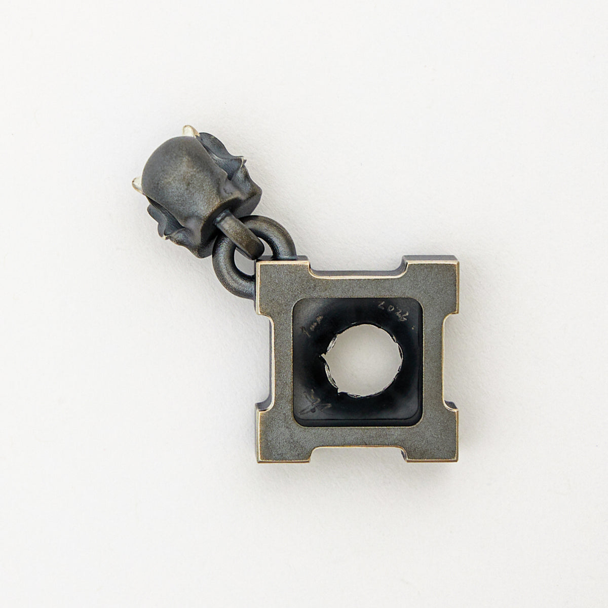 Starlingear Collaboration Killbox Pendant - Silver Vigilant Slickster Bail