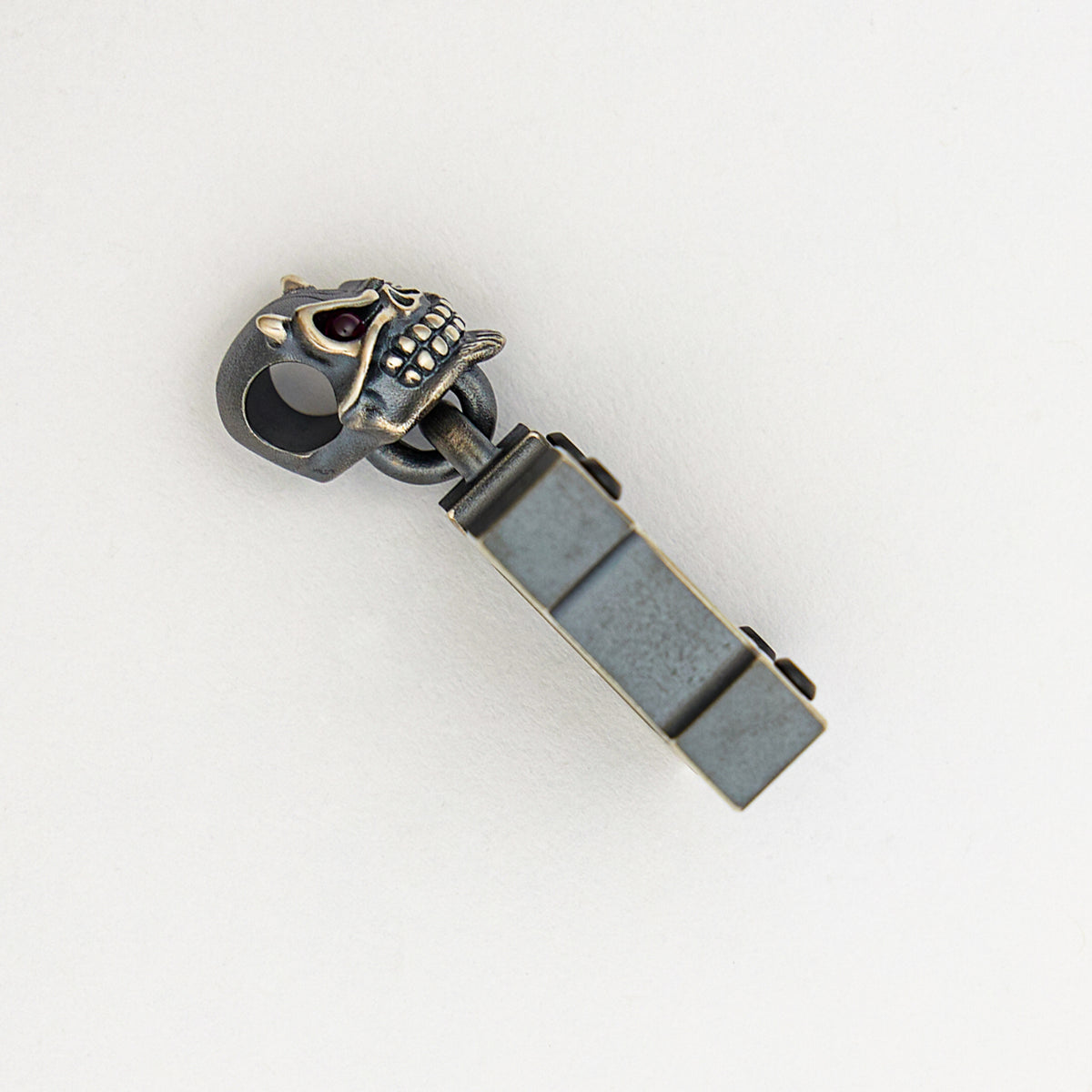Starlingear Collaboration Killbox Pendant - Silver Vigilant Slickster Bail