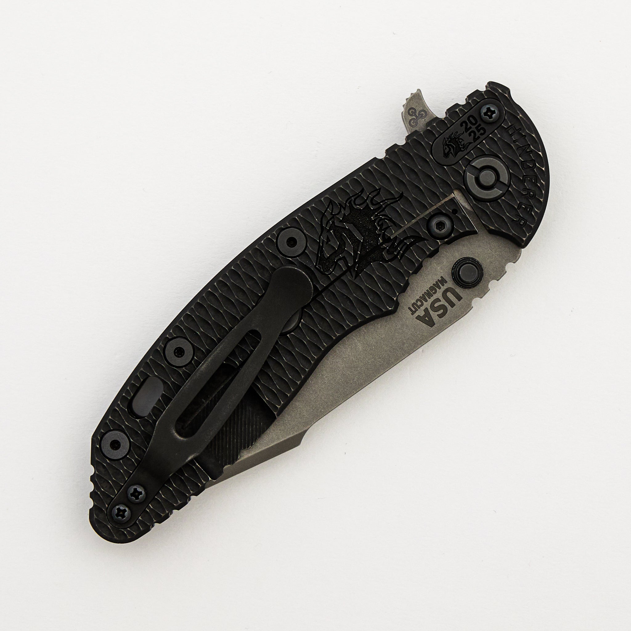 XM-18 3.5" - MagnaCut Harpoon Spanto - Tri-Way - Battle Black - Working Finish - Textured Lockside - Lasered Horsehead - Ti Scale - Black Hardware - Ti Backspacer - 2025 Filler Tab