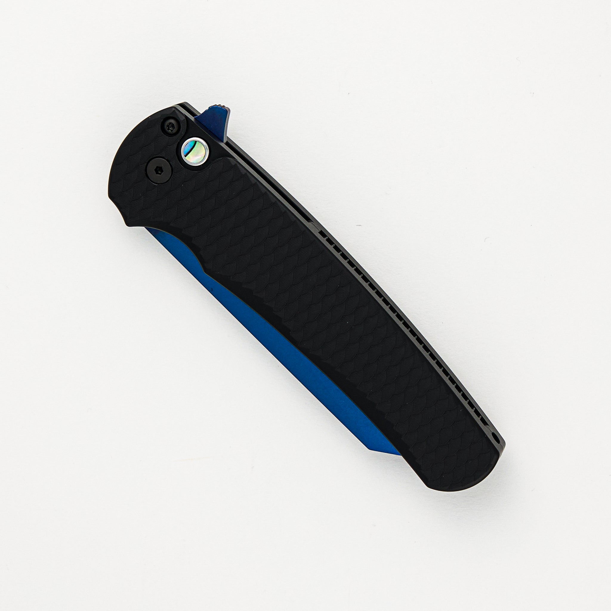 Malibu Flipper Custom Ltd. - Black Handle With "Dragon Scale" Texture - Abalone Button - Sapphire Blue 20CV Reverse Tanto Blade 5236-SB