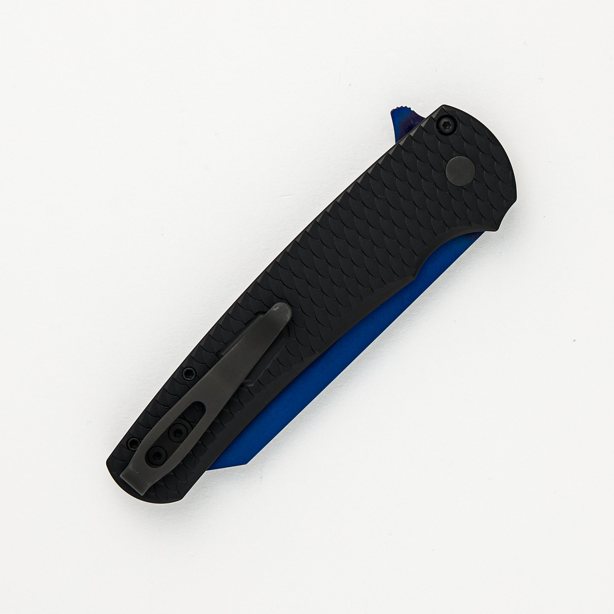 Malibu Flipper Custom Ltd. - Black Handle With "Dragon Scale" Texture - Abalone Button - Sapphire Blue 20CV Reverse Tanto Blade 5236-SB
