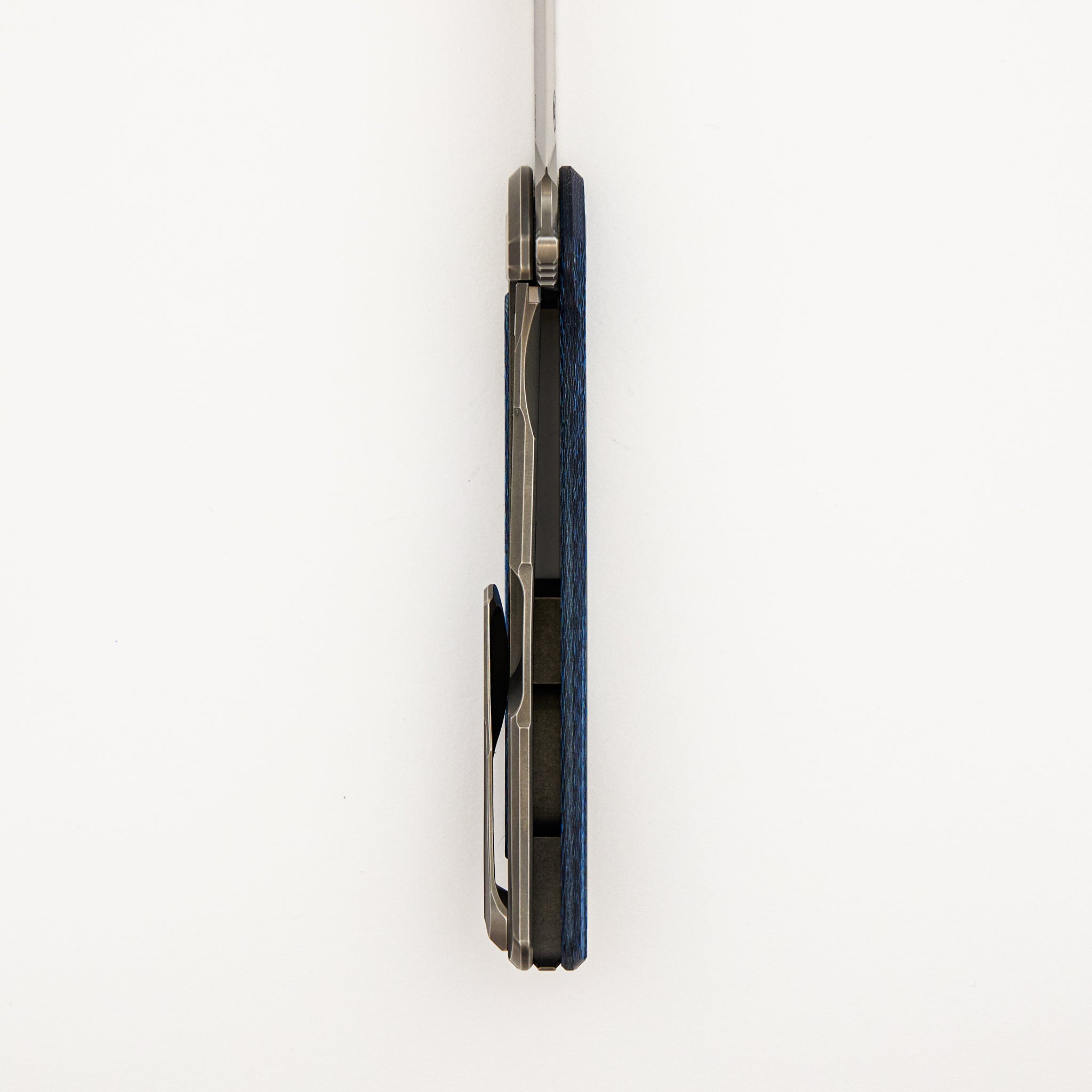 Chris Reeve Collaboration Hati CGG - MagnaCut Blade - Titanium/Blue Alutex Handle - MRBS