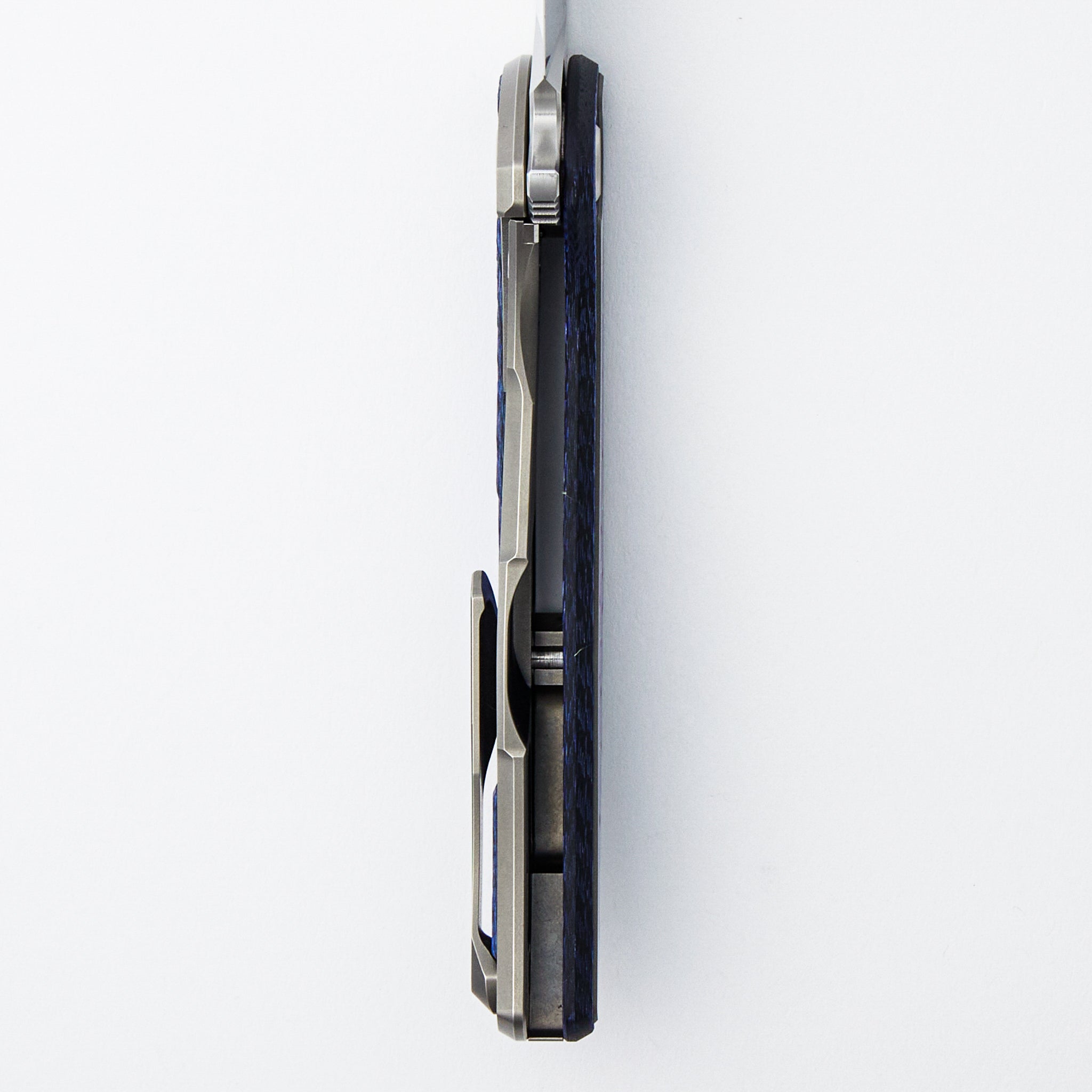 UniHati F95 Unique Graphic Custom Division - Titanium/Dark Blue Alutex Handle - Vanax 37 Blade - RBS