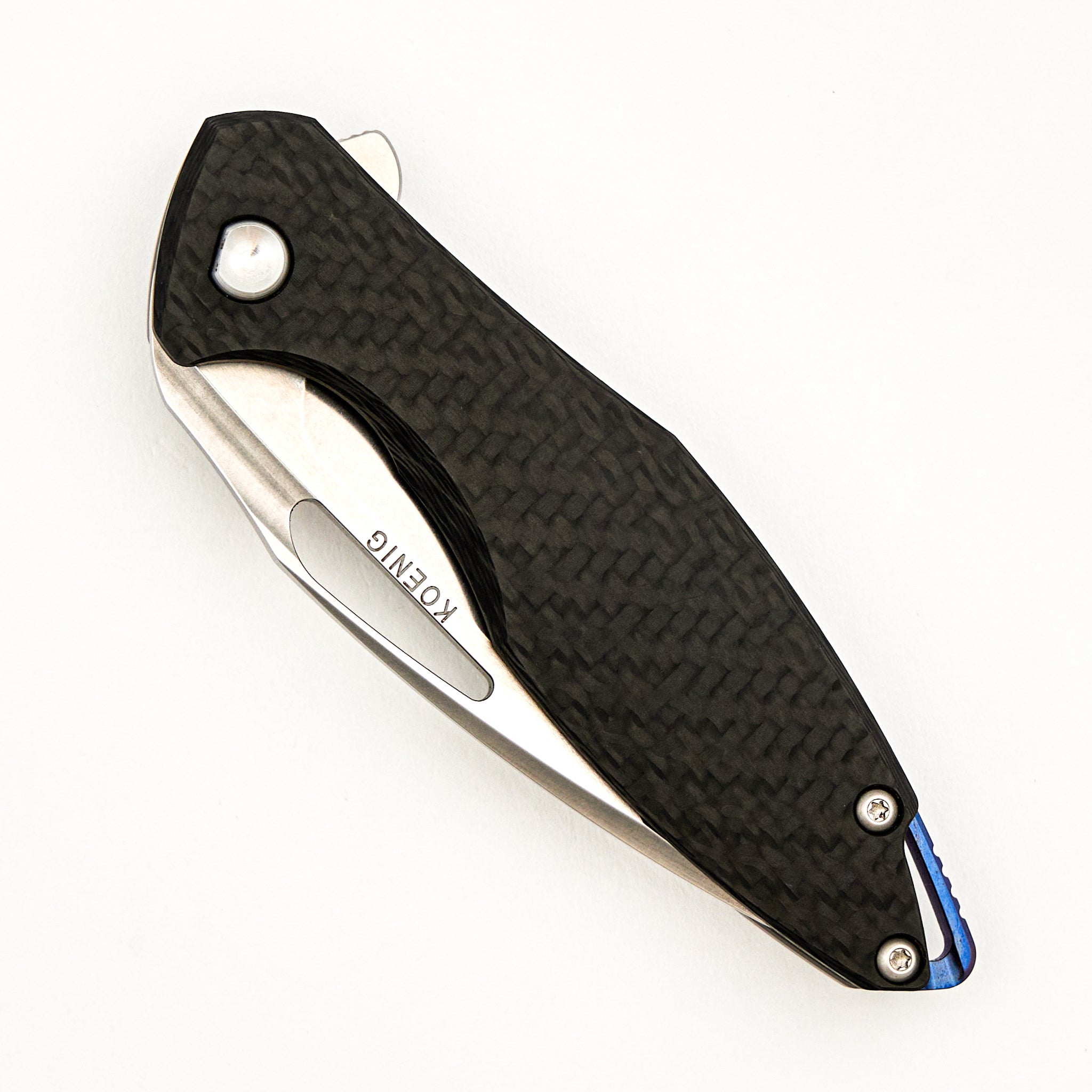 Arius - Carbon Fiber/Titanium Handle - Silver Hardware - M390 Blade