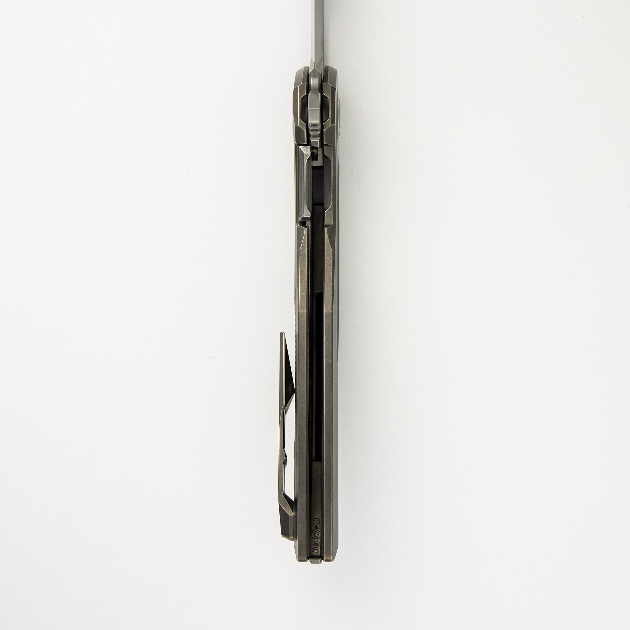 Custom Division 111 Starship - Titanium Handle - MagnaCut Blade - SRRBS