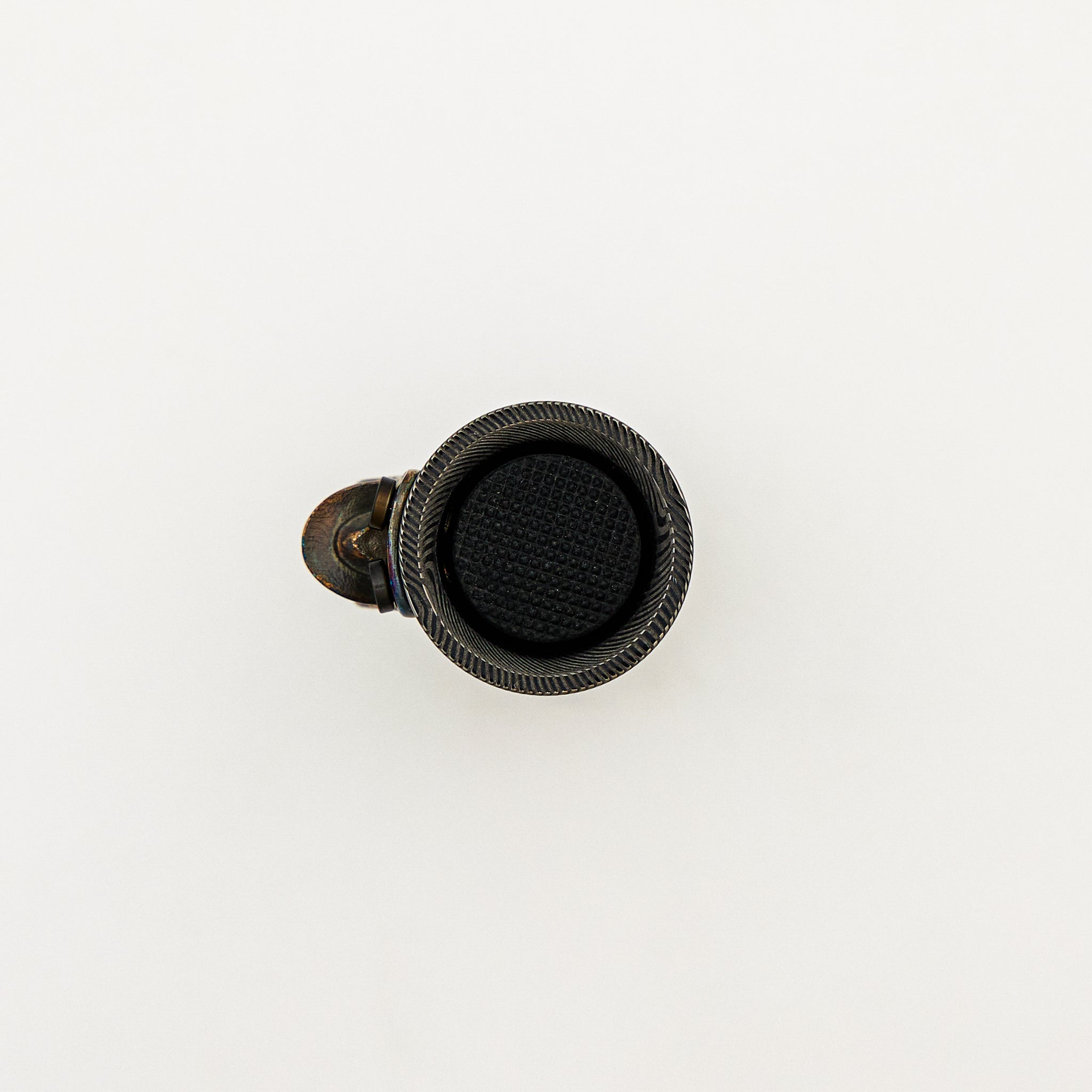 Cptn Axel Huckleberry Flashlight – Tight Twist Damasteel/Black Nickel Plated