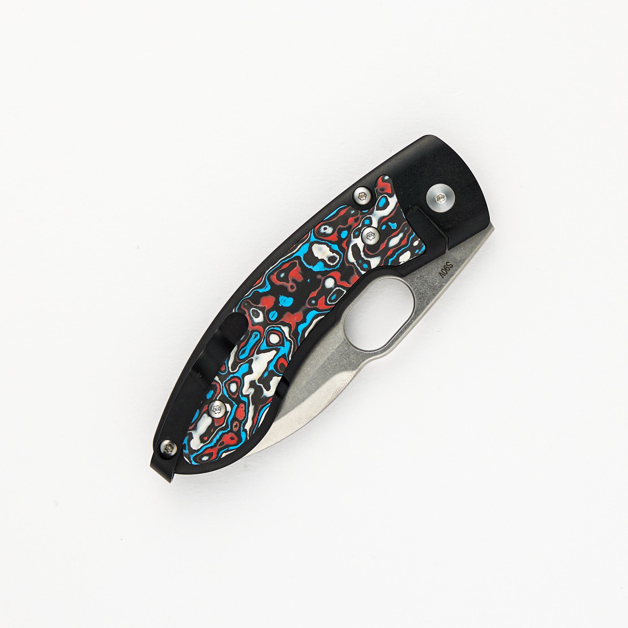 Lum Leaf (Style 4) – Red/Black Carbon Fiber Inlays – Stonewash S90V Blade