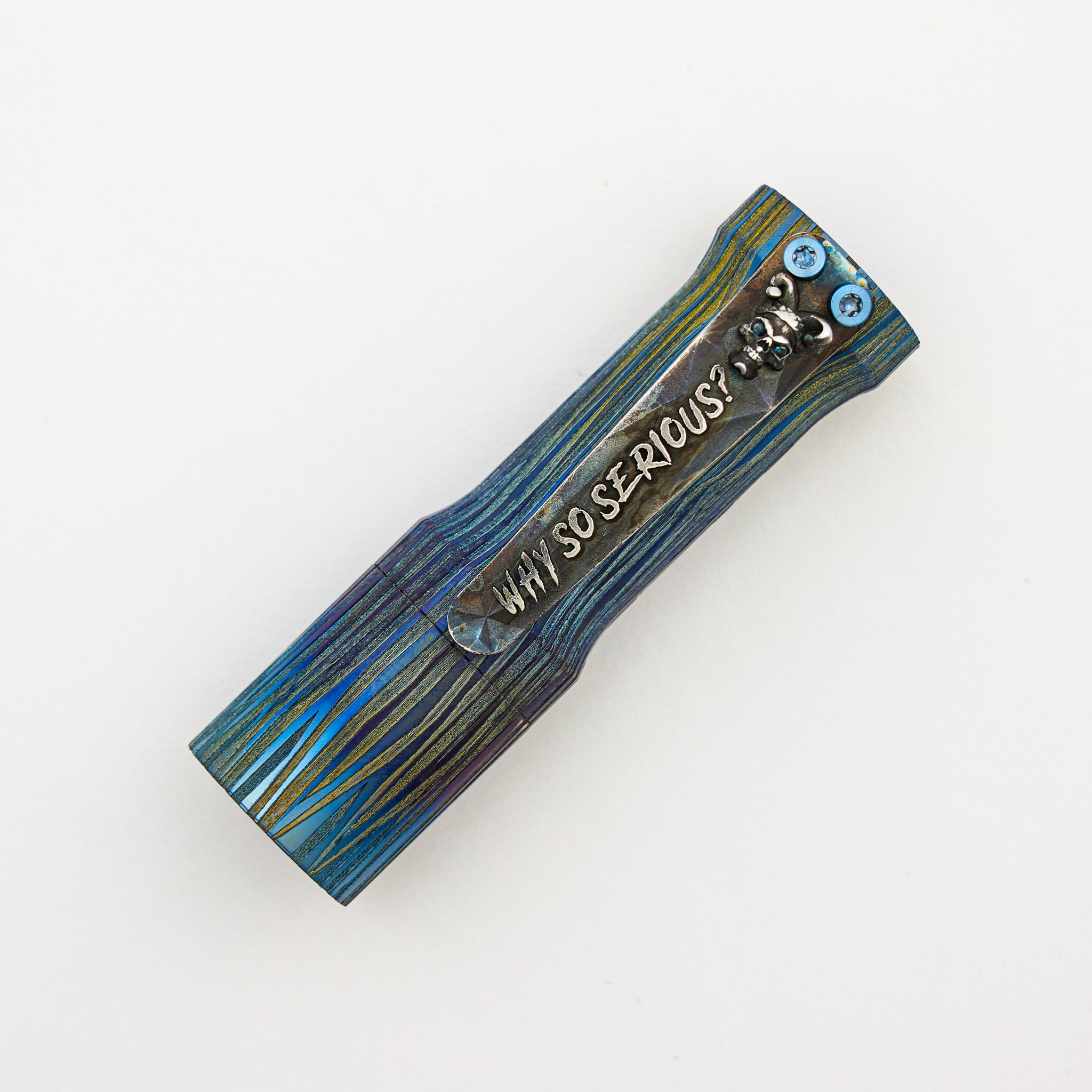 Cptn Axel Huckleberry Flashlight – Titanium - Polished Arctic Wood Grain