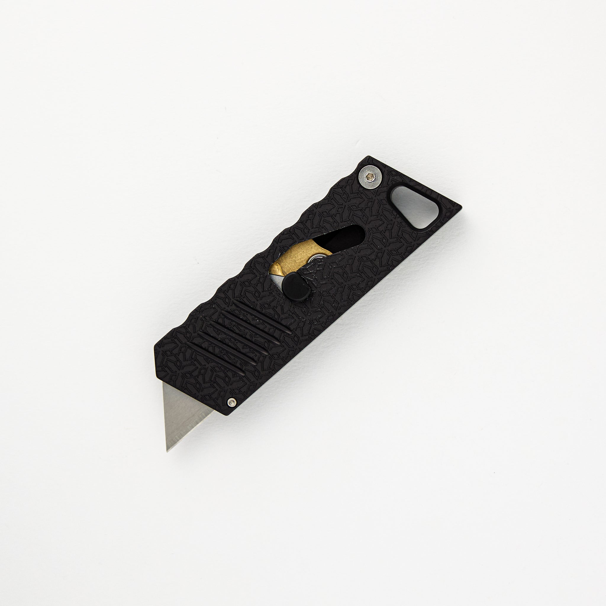 Bob The Boxcutter – R1P – Aluminum – Black