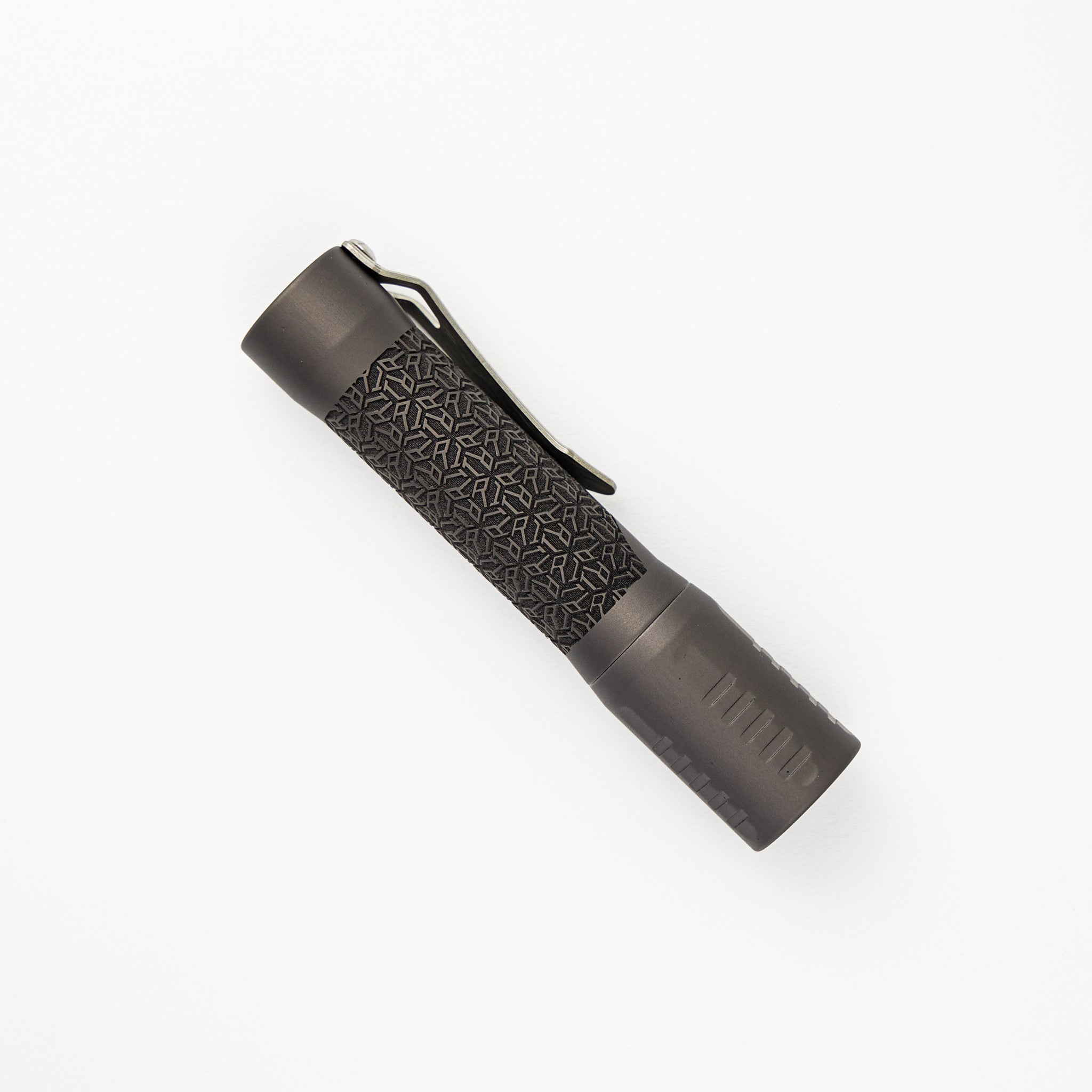 FocusWorks EDC F2 Flashlight – R1P – Aluminum – Grey – 5000k Samsung LH351d