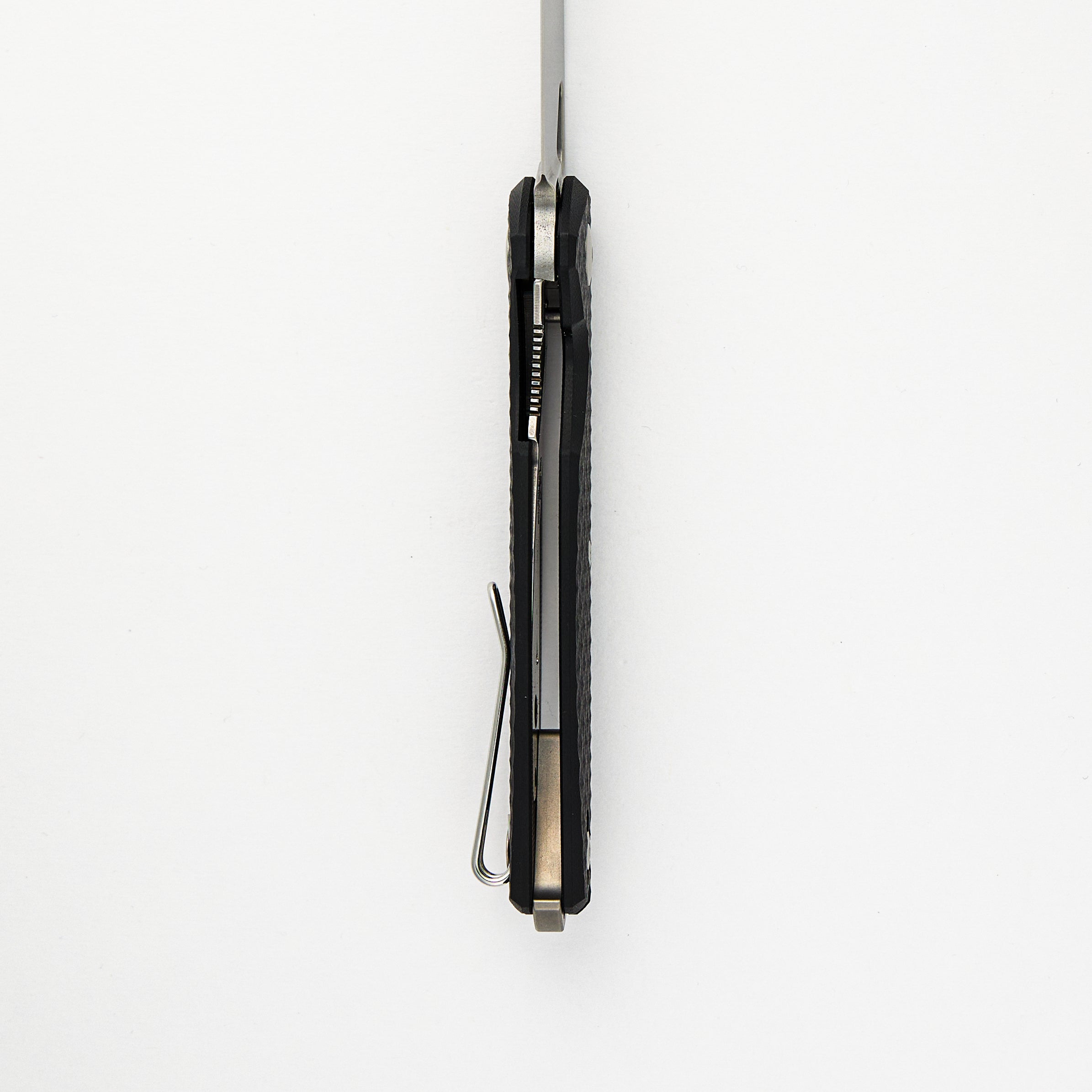 REO - Black G10