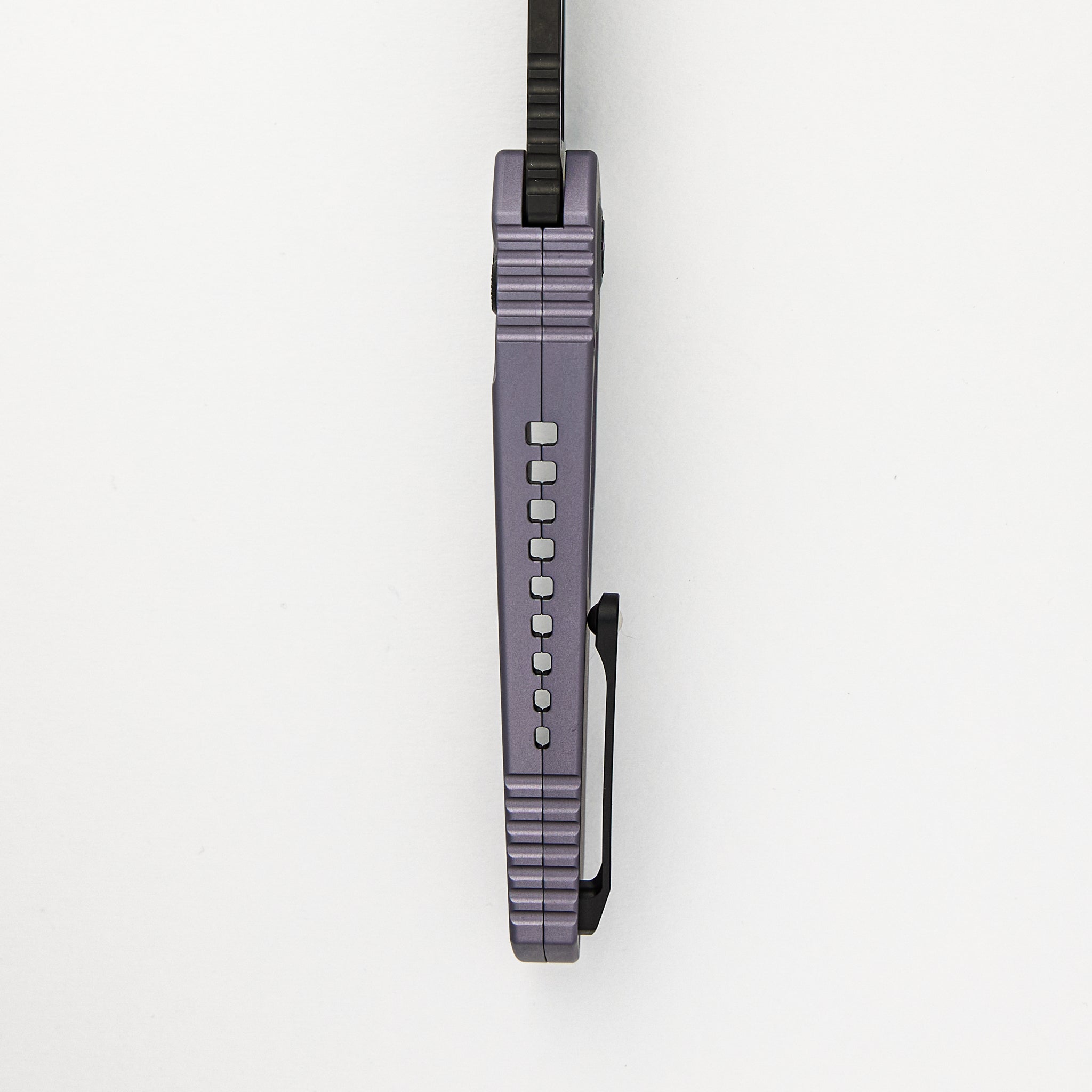 Pariah Manual - Drop Point DLC Serrated Gray