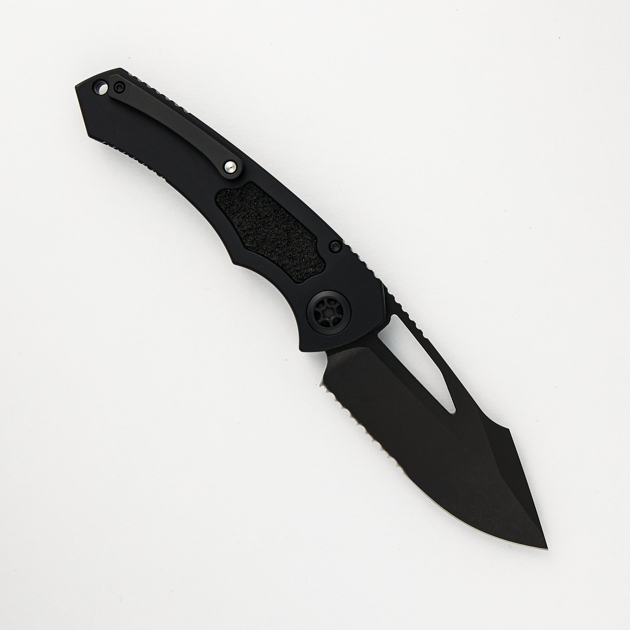 Pariah Manual - Drop Point DLC Serrated Tactical